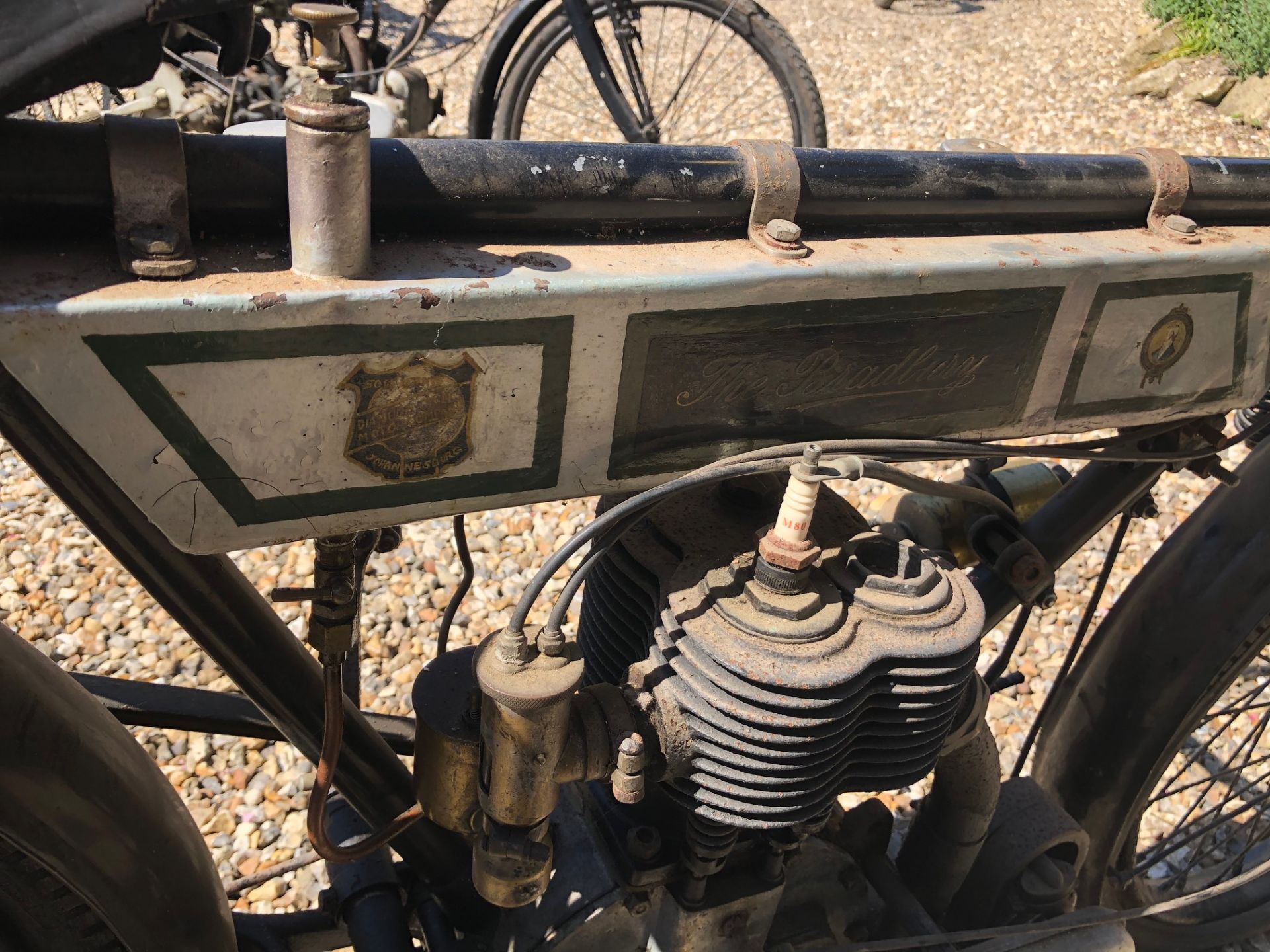 A 1911 Bradbury De Luxe Flat Tank Combination Registration number DS 6843 Wicker single chair - Image 10 of 21