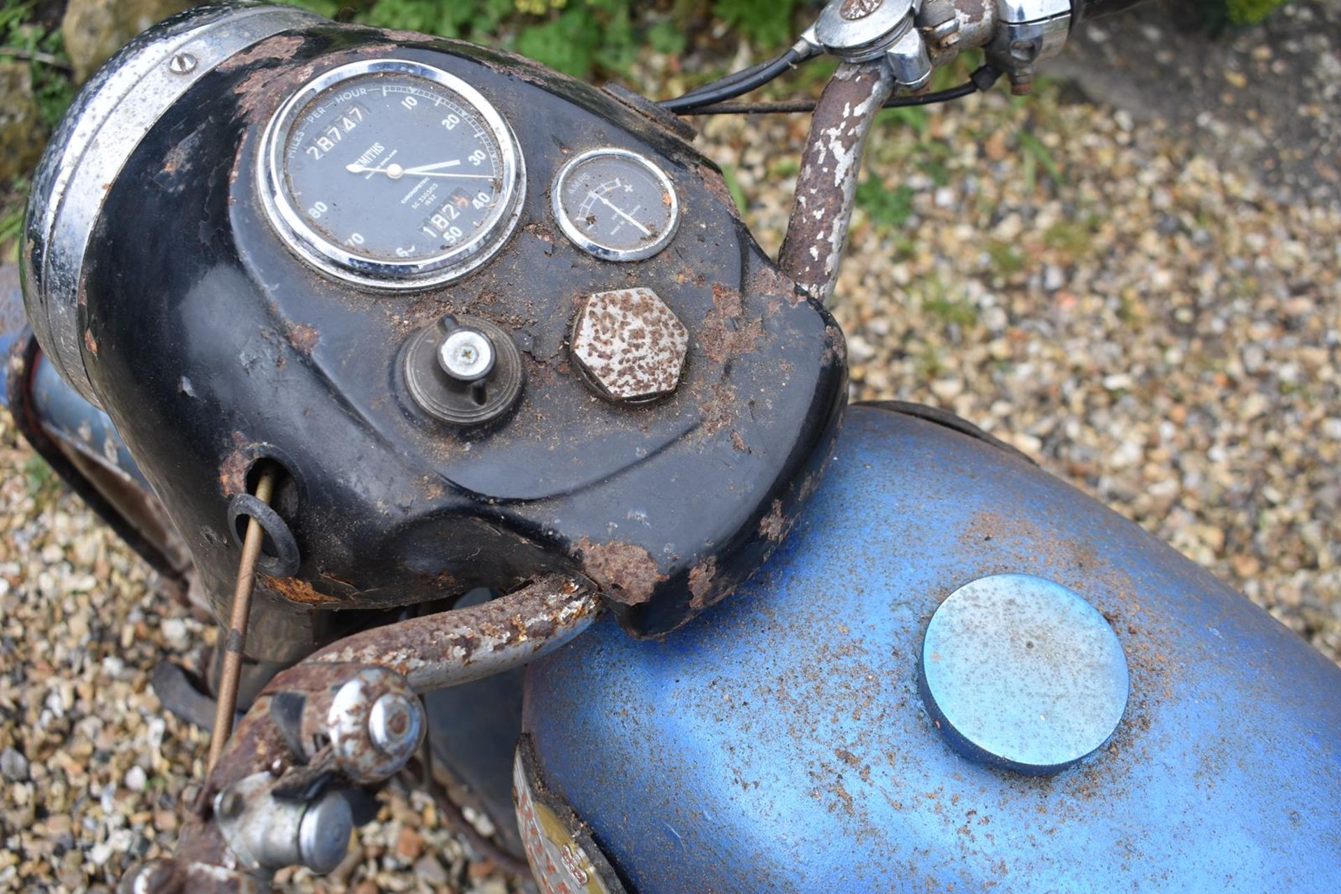 A 1966 Royal Enfield Clipper 250 Registration number ERL 616D Last taxed 1990 Barn stored from a - Image 4 of 5