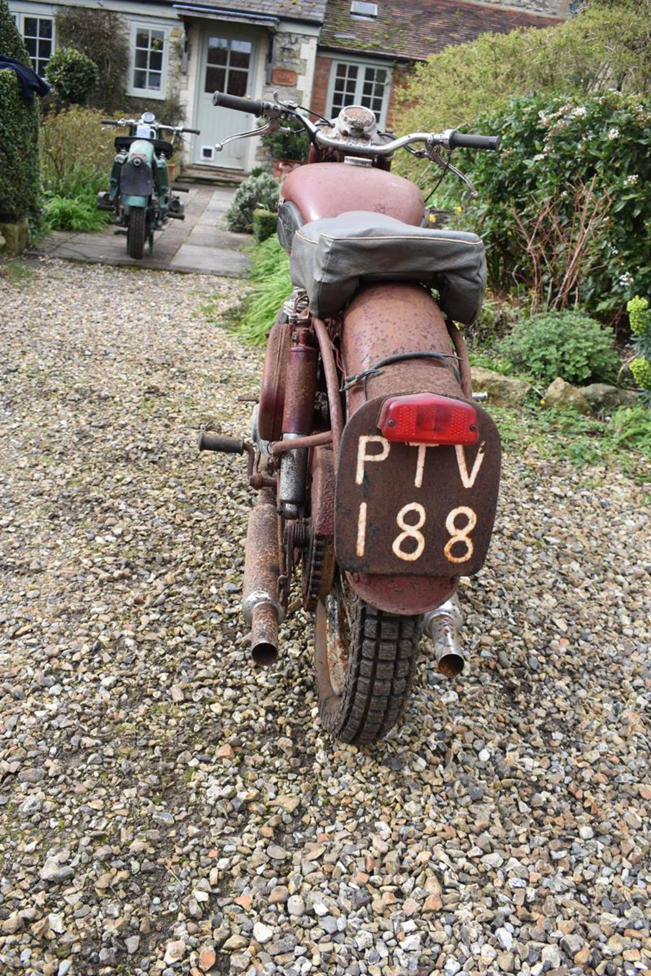 A 1953 Royal Enfield Meteor Registration number PTV 188 Engine number T7659 Barn stored from a - Image 6 of 6