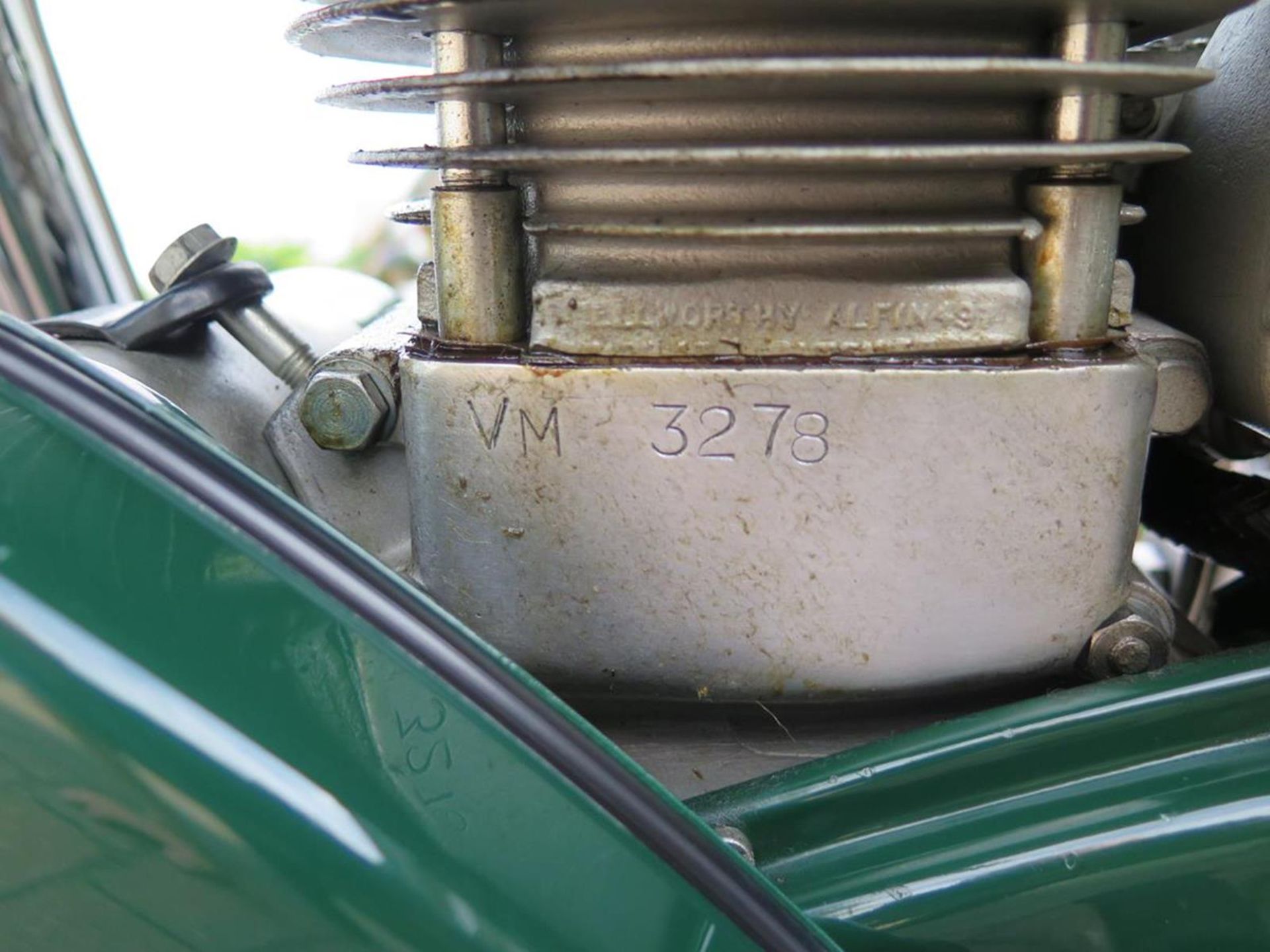 A 1959 Velocette Venom Registration number XUW 869 Frame number RS12962 Engine number VM3278 V5C - Image 5 of 8