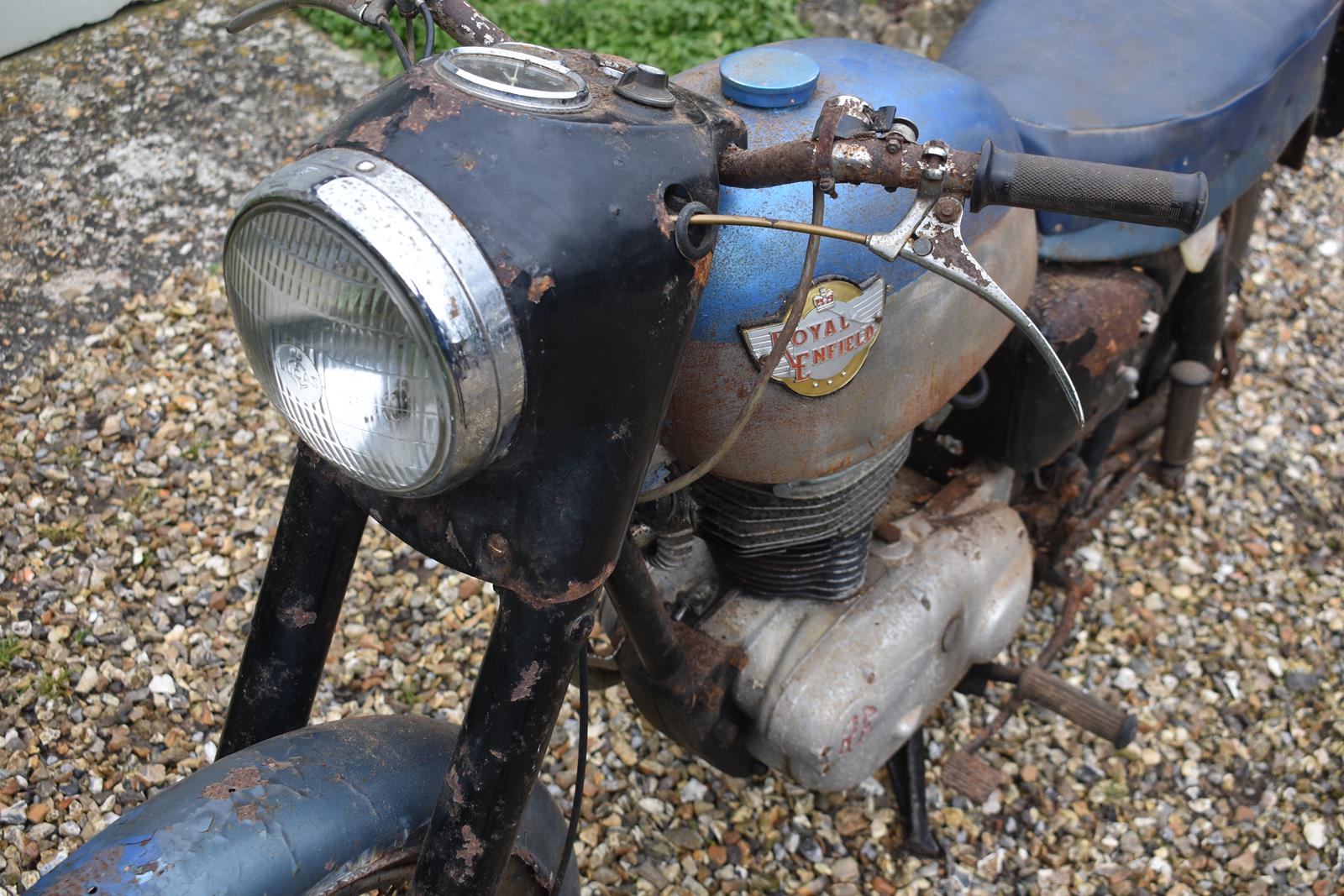 A 1966 Royal Enfield Clipper 250 Registration number ERL 616D Last taxed 1990 Barn stored from a - Image 3 of 5
