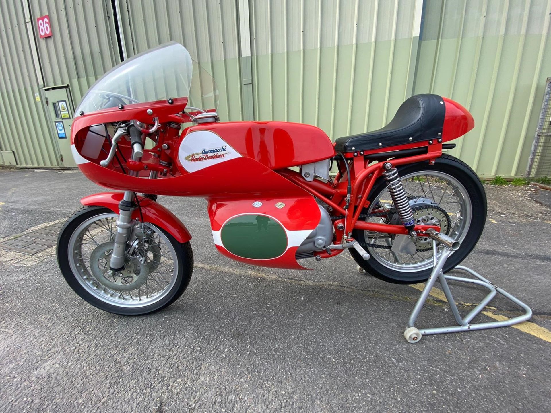 A 1968 Aermacchi Harley Davidson Harley Davidson 250 short stroke - Image 2 of 9