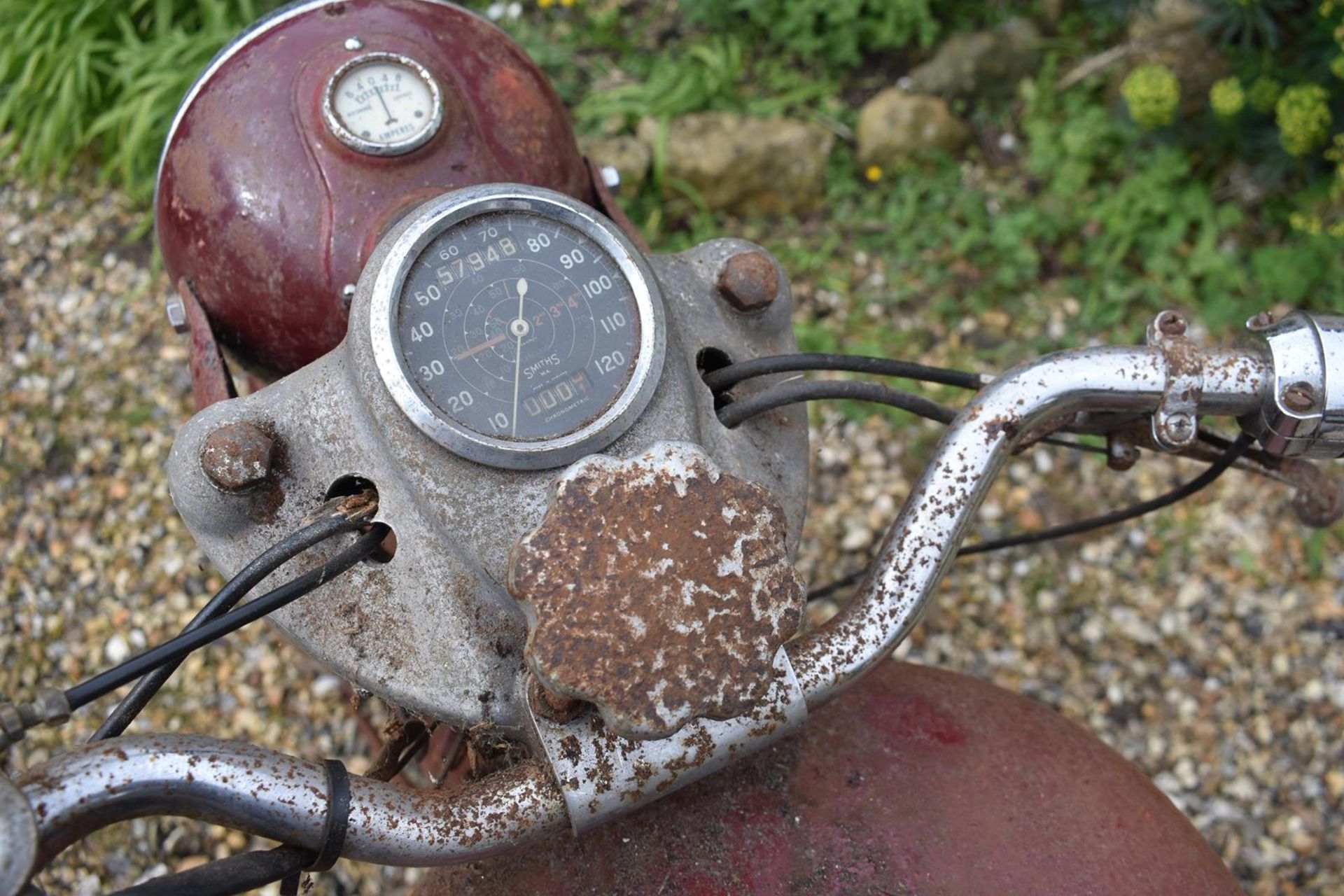 A 1953 Royal Enfield Meteor Registration number PTV 188 Engine number T7659 Barn stored from a - Image 5 of 6