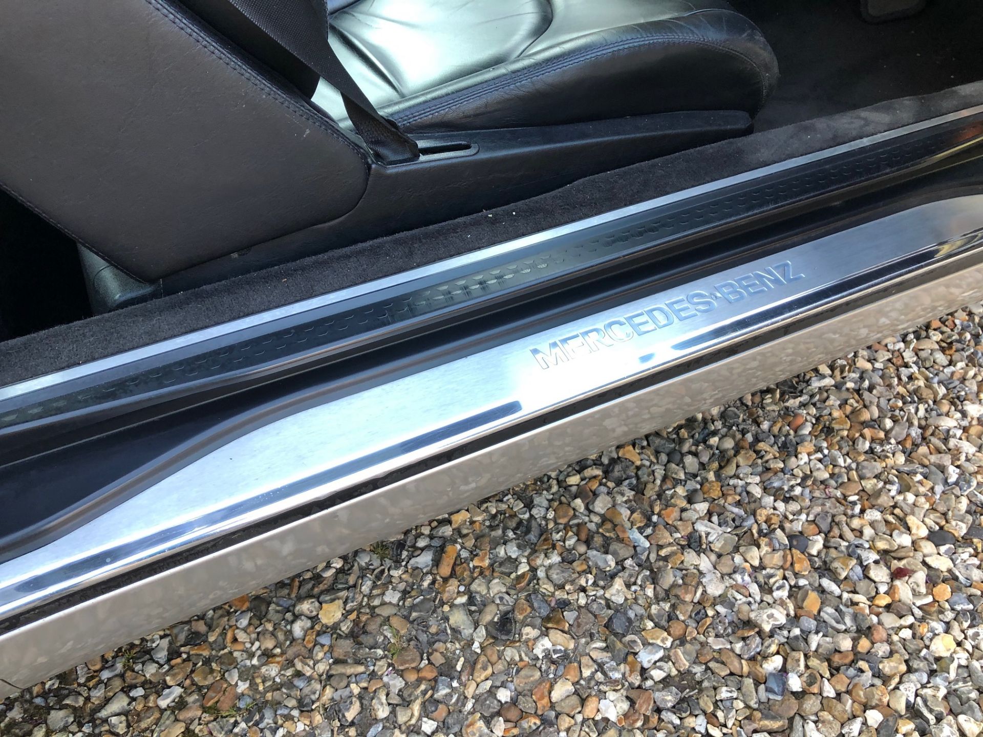 A 1998 Mercedes-Benz 320 SL Registration number S352 LFJ MOT expired March 2020 Metallic silver with - Image 30 of 57