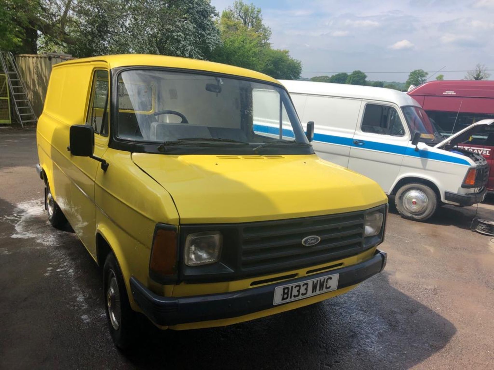 A 1984 Ford Transit Mk 2 Registration number B133 WWC Yellow MOT expires November 2020 Recent king - Image 10 of 10