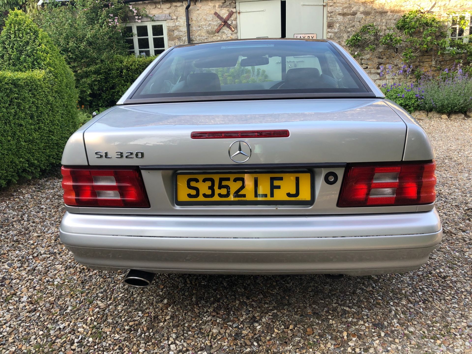 A 1998 Mercedes-Benz 320 SL Registration number S352 LFJ MOT expired March 2020 Metallic silver with - Image 5 of 57