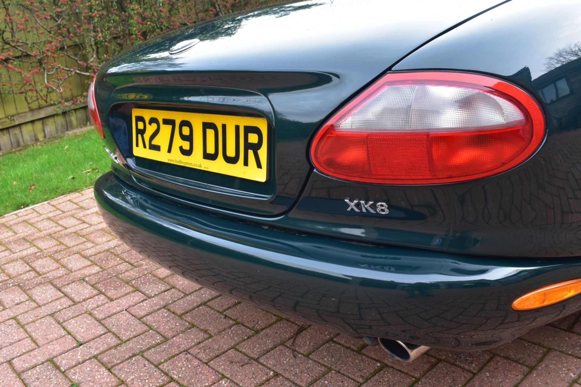 A 1998 Jaguar XK8 convertible Registration number R279 DUR Chassis number SAJJGAFD3AR025856 Engine - Image 6 of 24