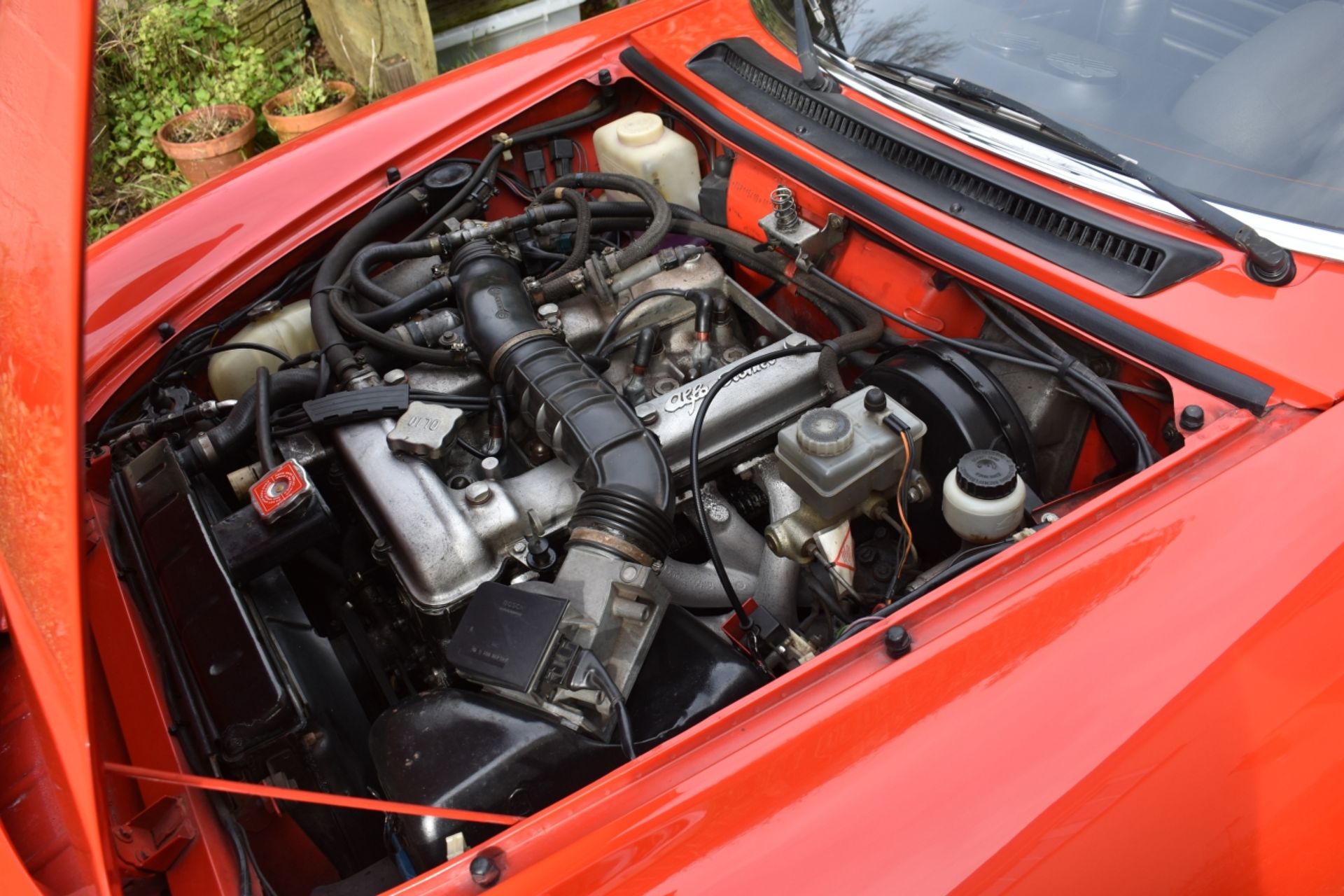 A 1985 Alfa Romeo Spider 3 Registration number A20 LFA Chassis number ZAR8A5417F1021233 Red with - Image 22 of 29