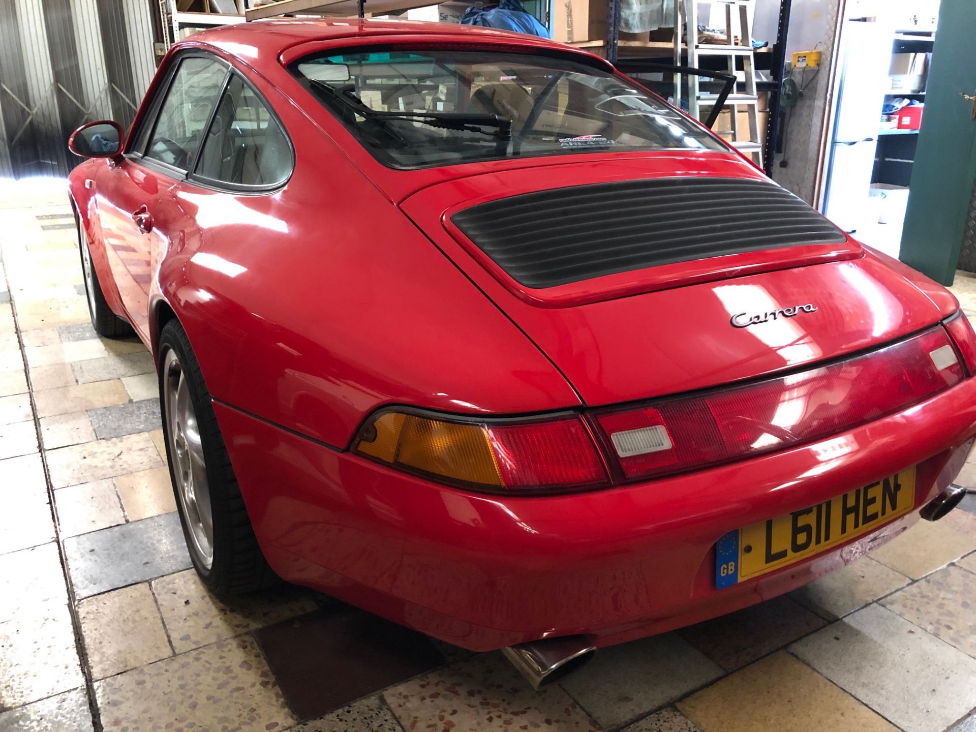 A 1993 Porsche 911 (993) Carrera Coupe Registration number L611 HEN Chassis number WPOZZZ99ZRS311060 - Image 71 of 113