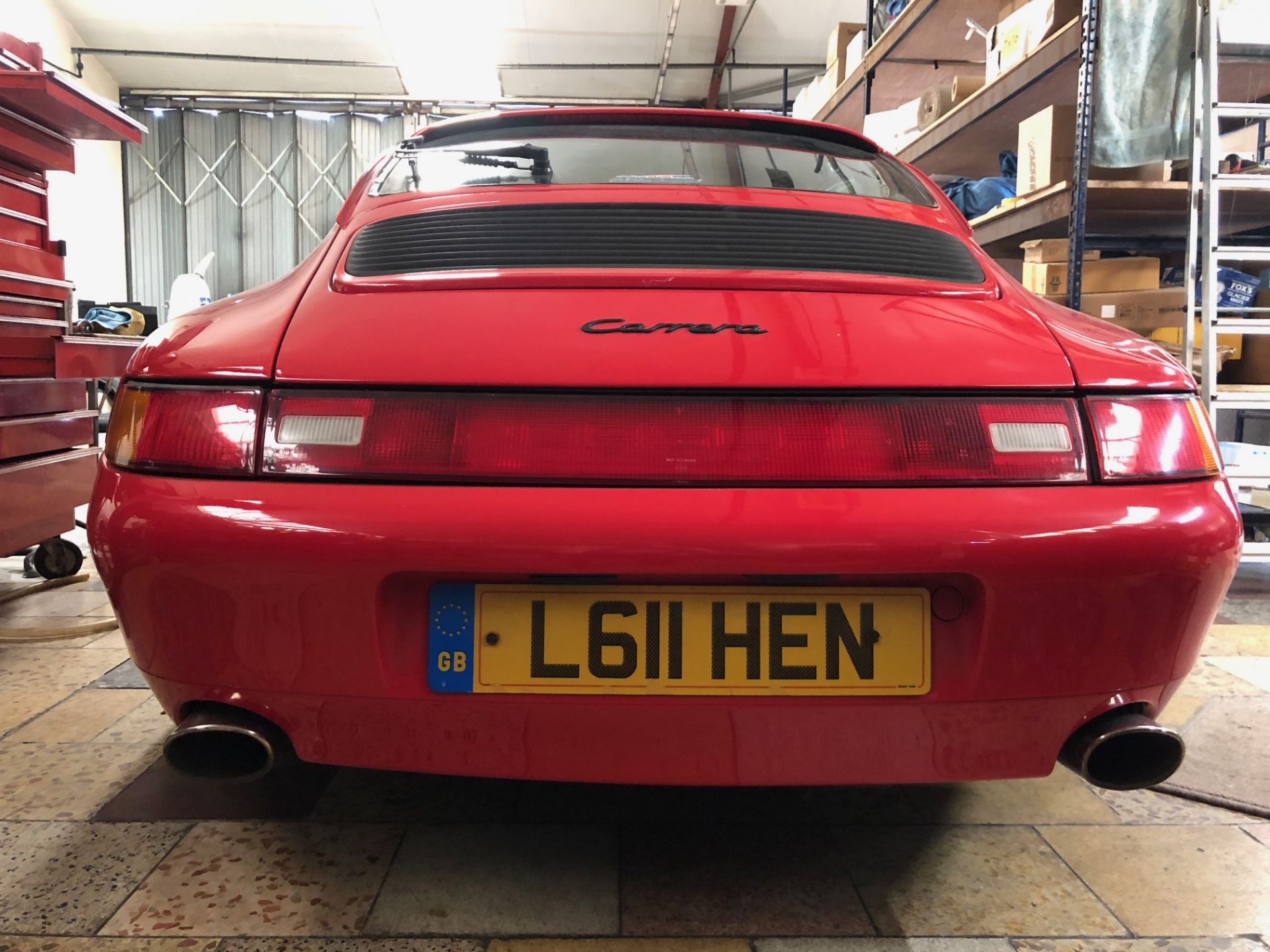 A 1993 Porsche 911 (993) Carrera Coupe Registration number L611 HEN Chassis number WPOZZZ99ZRS311060 - Image 32 of 113