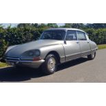 A 1974 Citroen DS