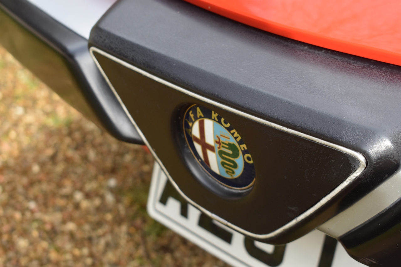 A 1985 Alfa Romeo Spider 3 Registration number A20 LFA Chassis number ZAR8A5417F1021233 Red with - Image 25 of 29