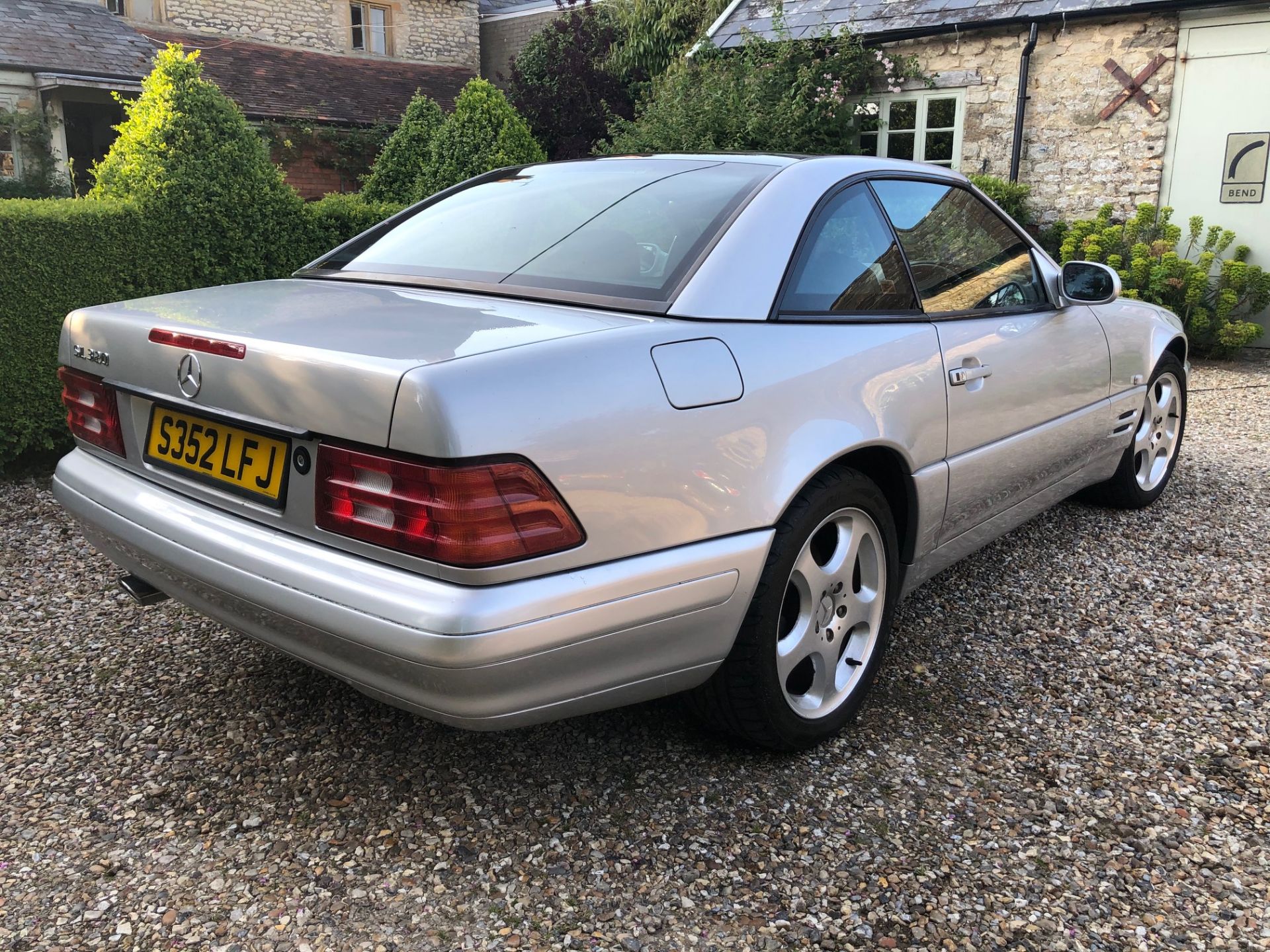 A 1998 Mercedes-Benz 320 SL Registration number S352 LFJ MOT expired March 2020 Metallic silver with - Image 4 of 57