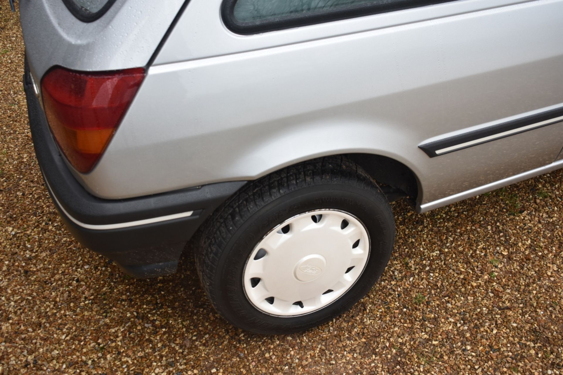 A 1990 Ford Fiesta MkIII 1600S Registration number H373 HJB V5C, MOT to February 2021 Silver with - Image 21 of 23