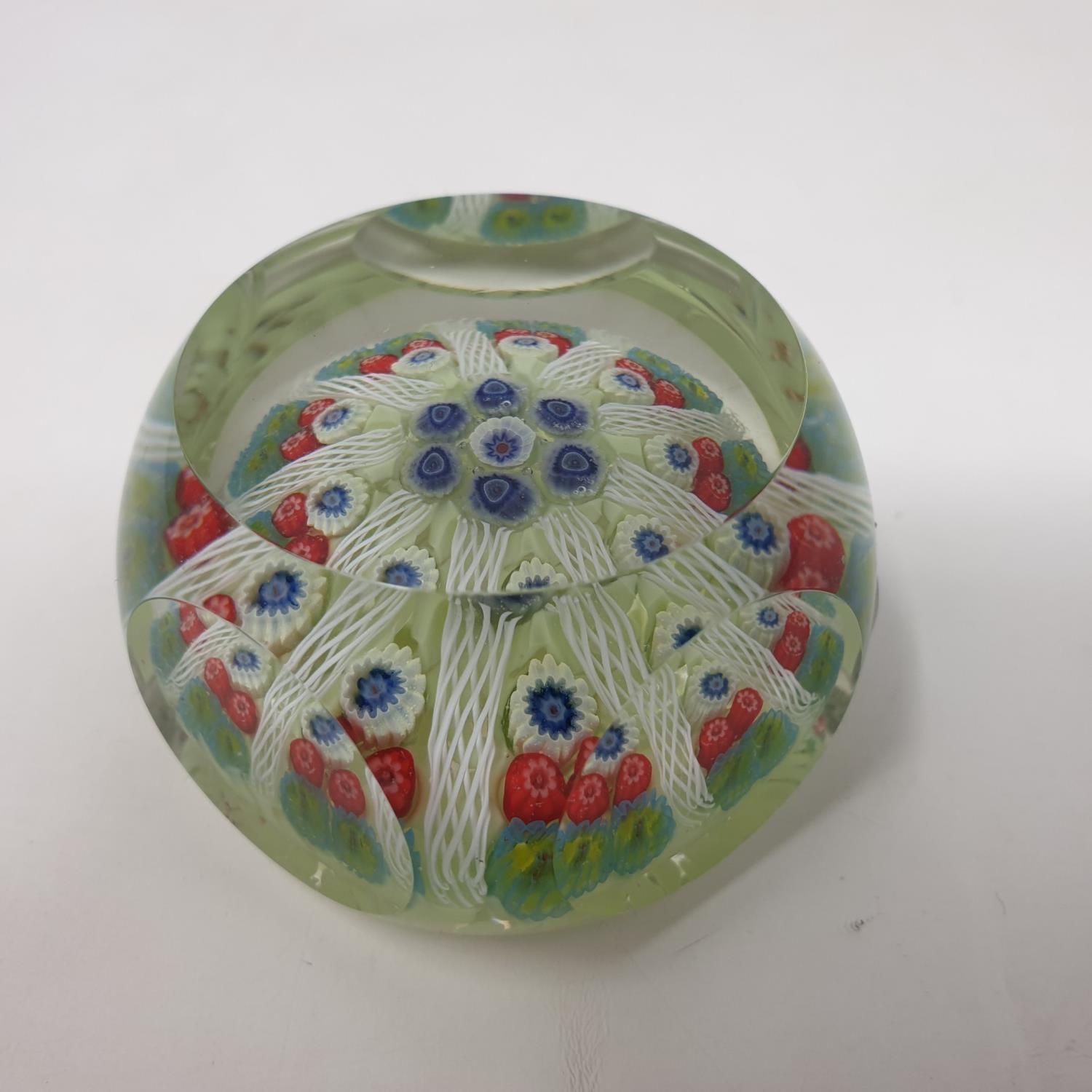 A Strathearn glass paperweight, limited edition no. 4/150, dated 1978, boxed, with certificate - Image 2 of 4