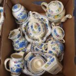 An extensive Mason's Regency pattern part dinner and tea service (3 boxes) Report by RB Some crazing