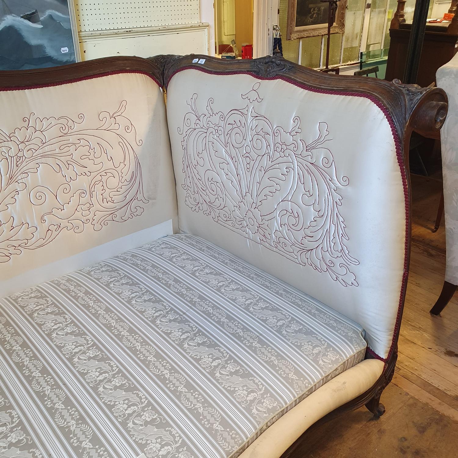 A 19th century French oak day bed, with carved shell frame, on cabriole legs with scrolled feet, 154 - Image 8 of 8