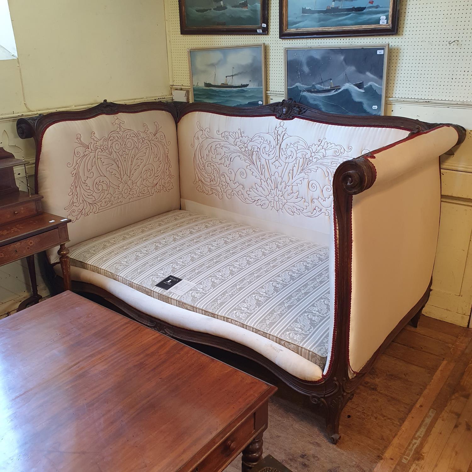 A 19th century French oak day bed, with carved shell frame, on cabriole legs with scrolled feet, 154 - Image 2 of 8