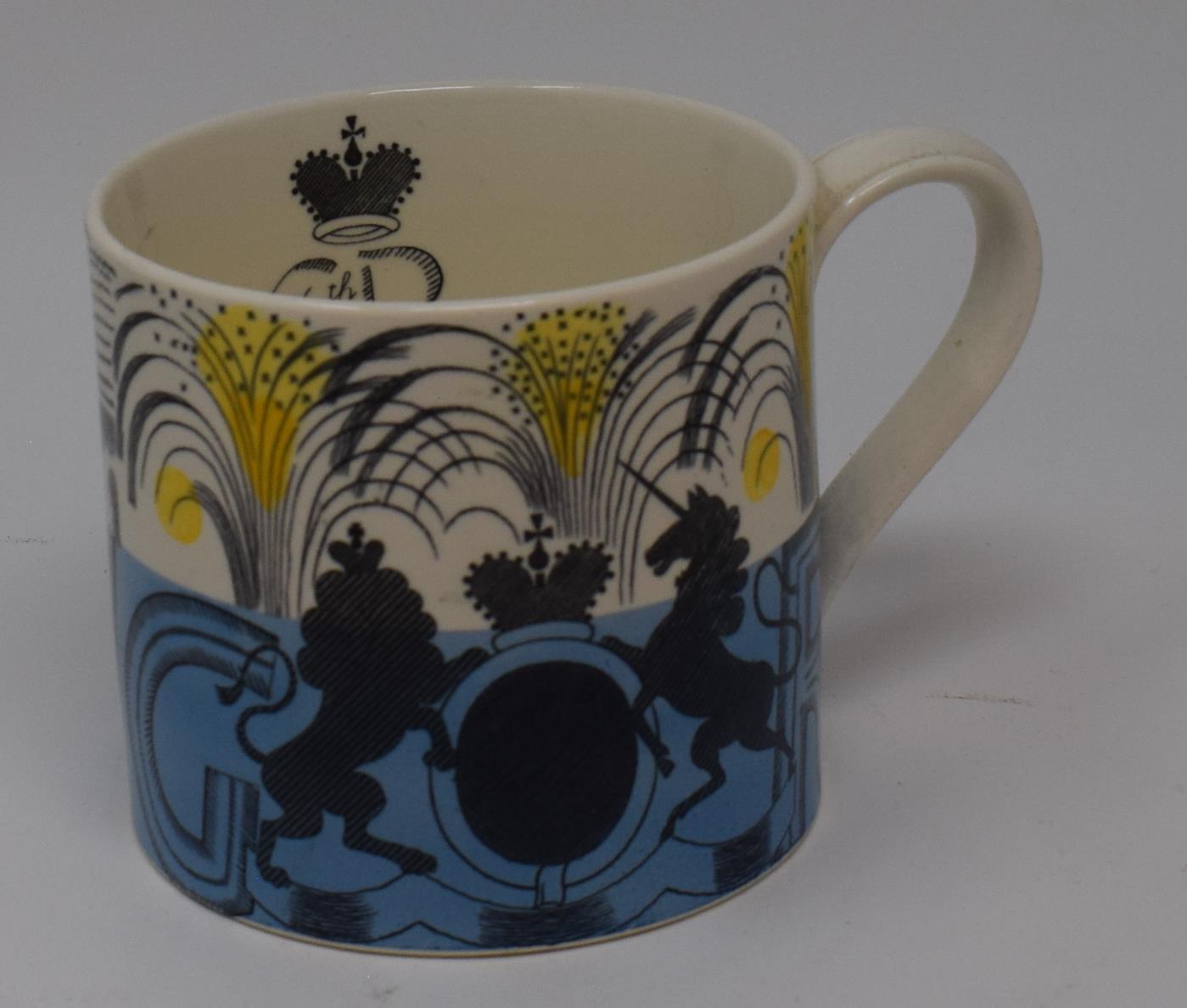 Eric Ravilious for Wedgwood, a George VI coronation mug, 1937, 10 cm high No chips cracks or - Image 4 of 5