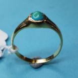 An 18ct gold and opal ring, approx. ring size O, approx. 3.0 g (all in)