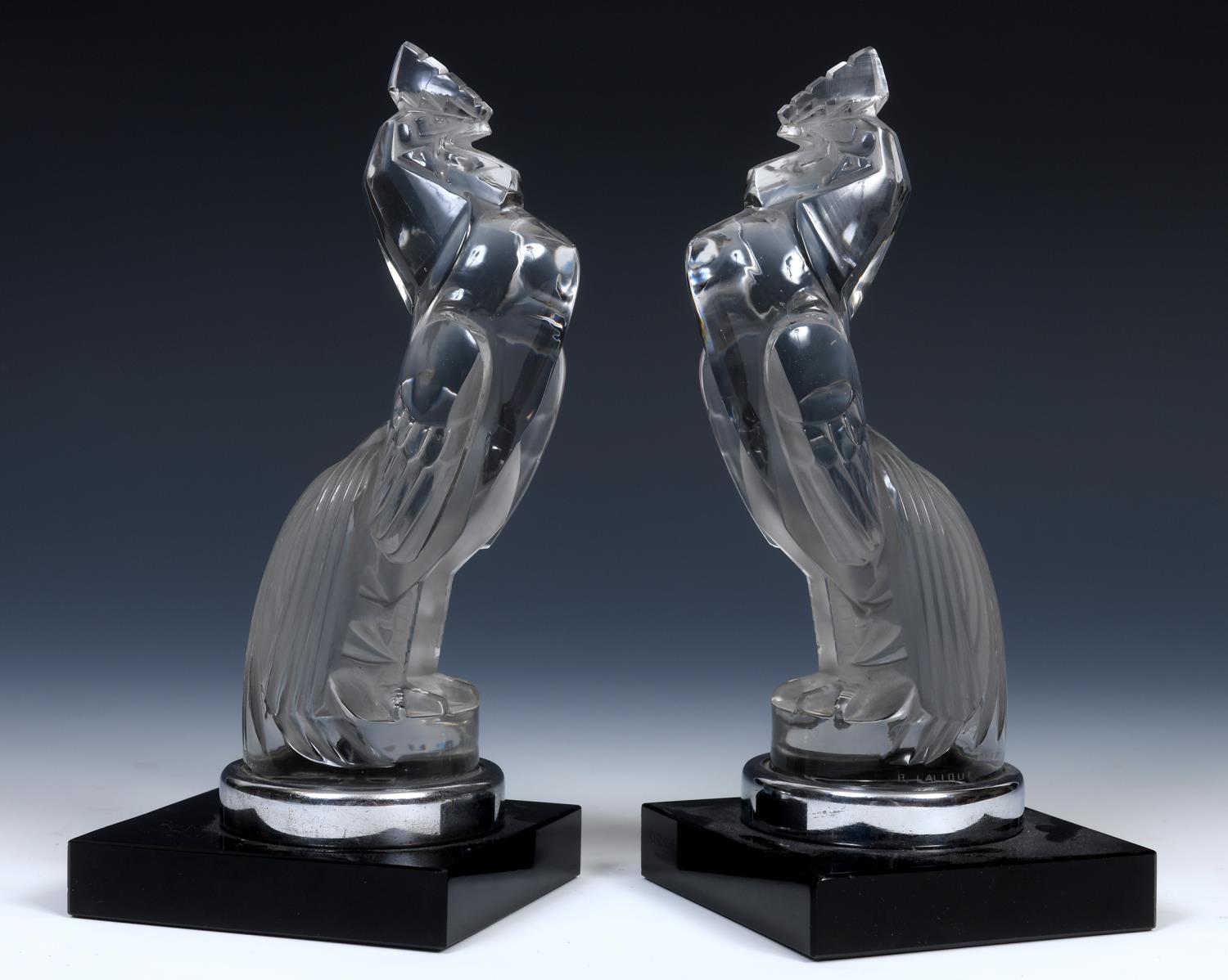 René Lalique (1860-1945), Serre Livres Coq Houdan, a pair of clear and frosted glass mascot bookends