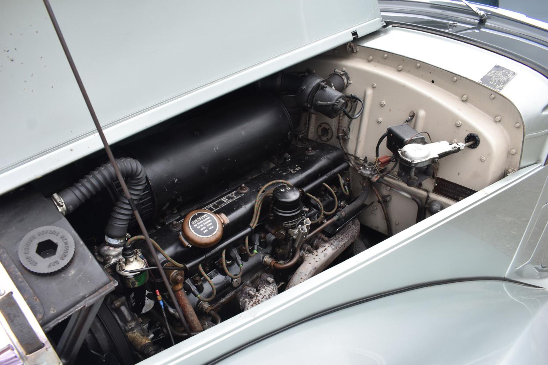 A 1955 Bentley R-Type Standard Saloon Registration number 608 CYN Chassis number B25027 Engine - Image 37 of 48