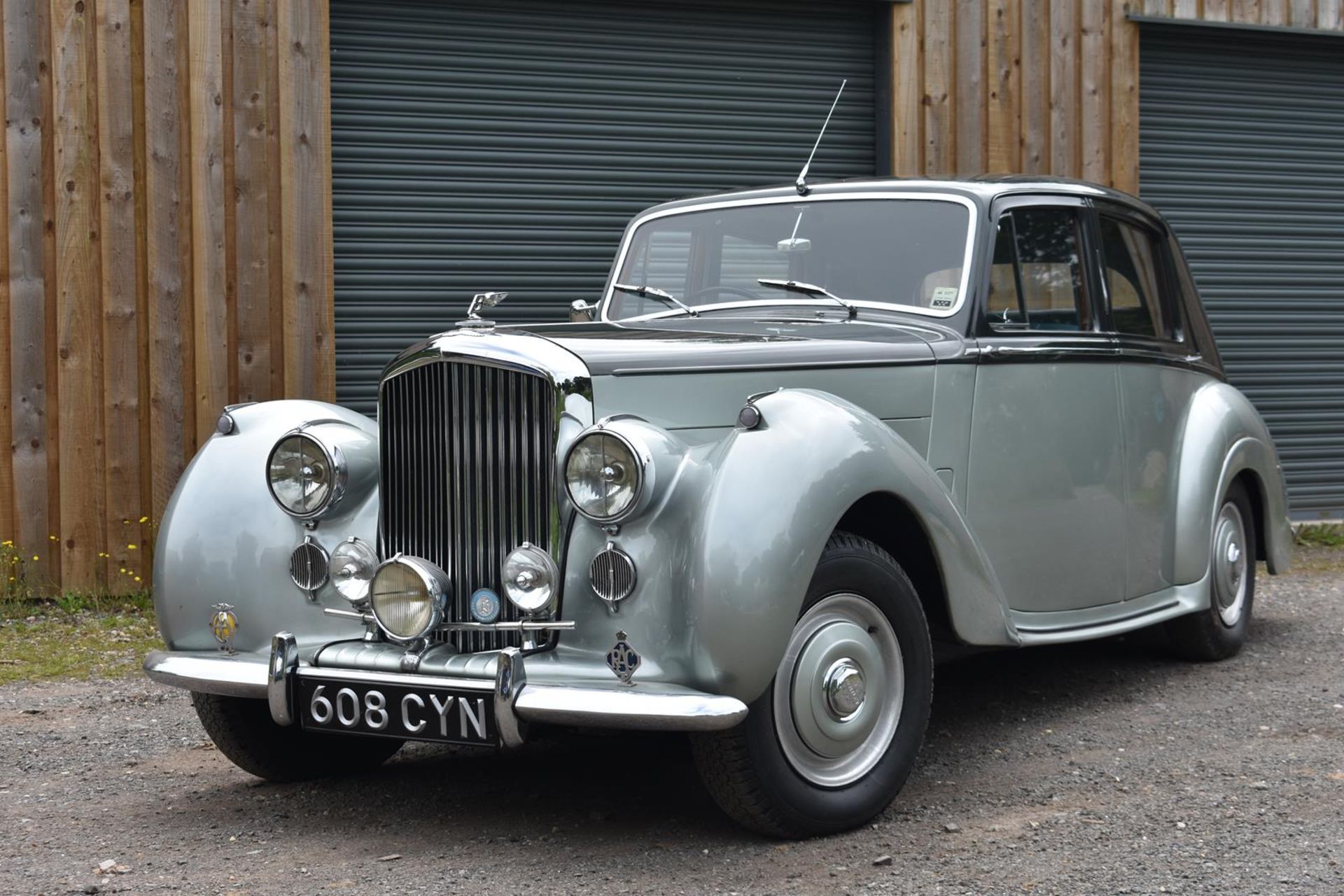 A 1955 Bentley R-Type Standard Saloon Registration number 608 CYN Chassis number B25027 Engine - Image 10 of 48