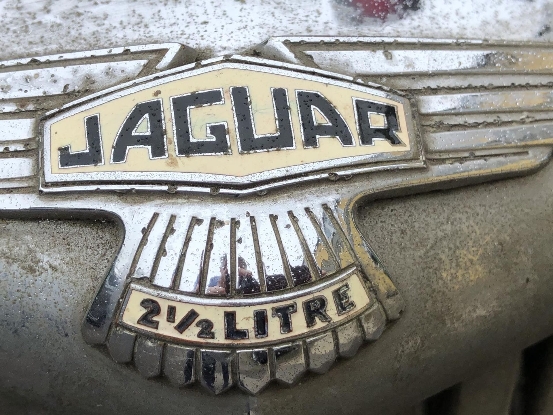 A 1948 Jaguar 2½ litre saloon Registration number KLE 161 V5 MOT exempt Bought by the owner in - Image 156 of 165