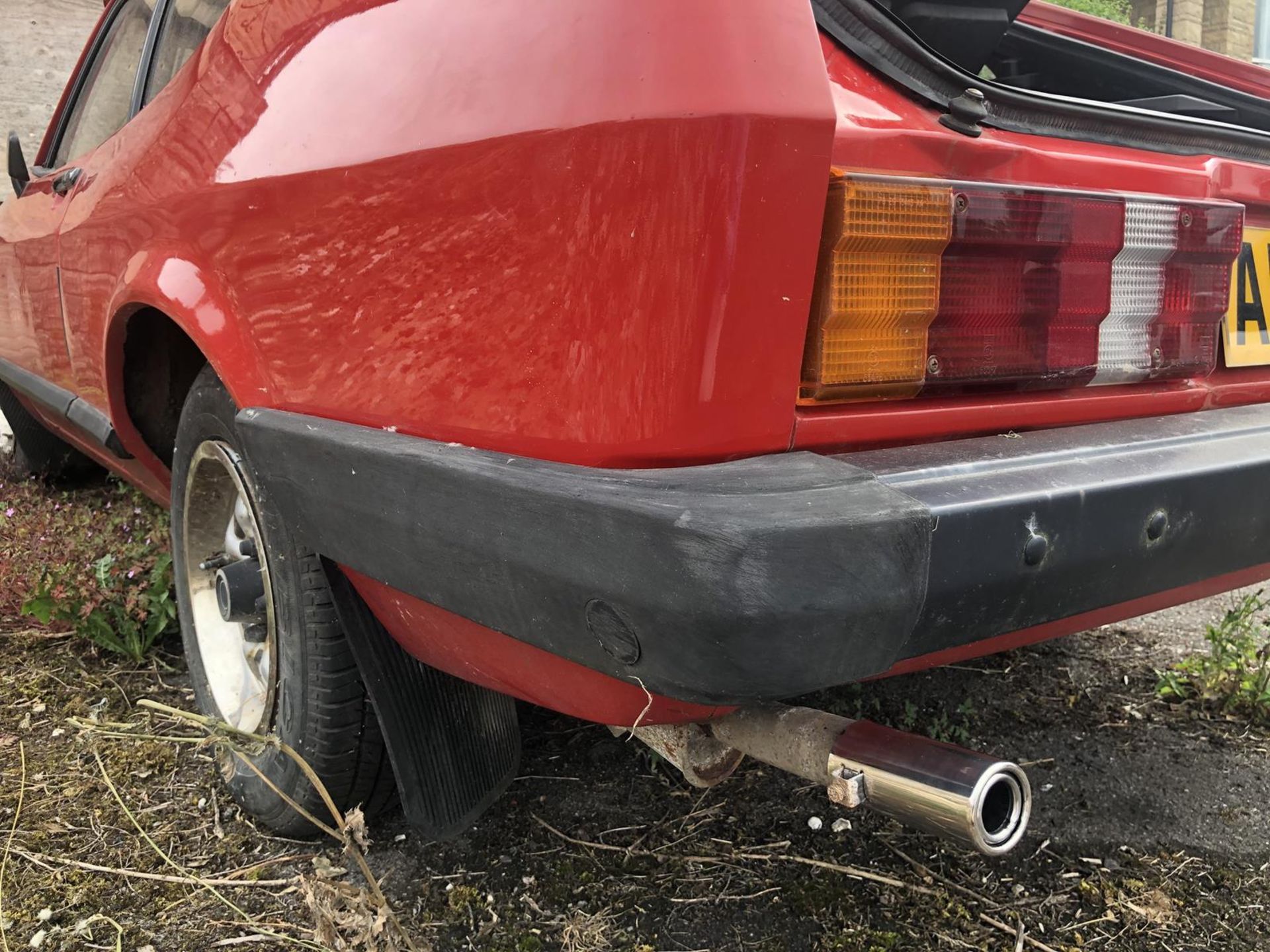 A 1979 Ford Capri 1.6 GL Registration number AEU 475V MOT expired in June 2009 Red with a red - Image 33 of 92