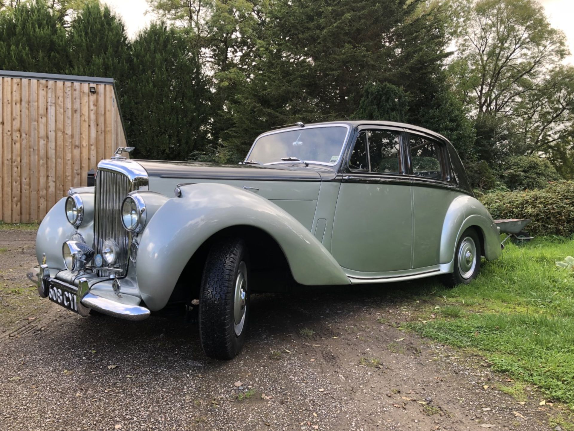 A 1955 Bentley R-Type Standard Saloon Registration number 608 CYN Chassis number B25027 Engine