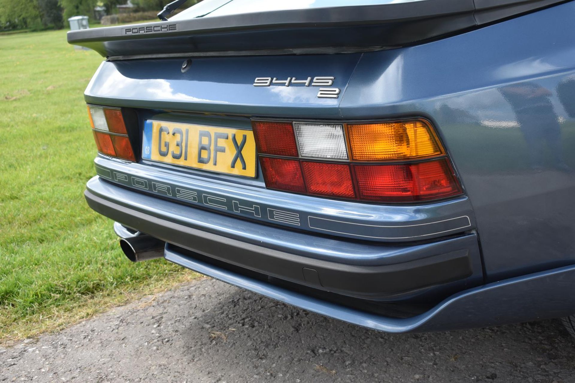 A 1989 Porsche 944 S2 Coupé Registration number G31 BFX Chassis number WP022294ZKN403555 Engine - Image 6 of 20