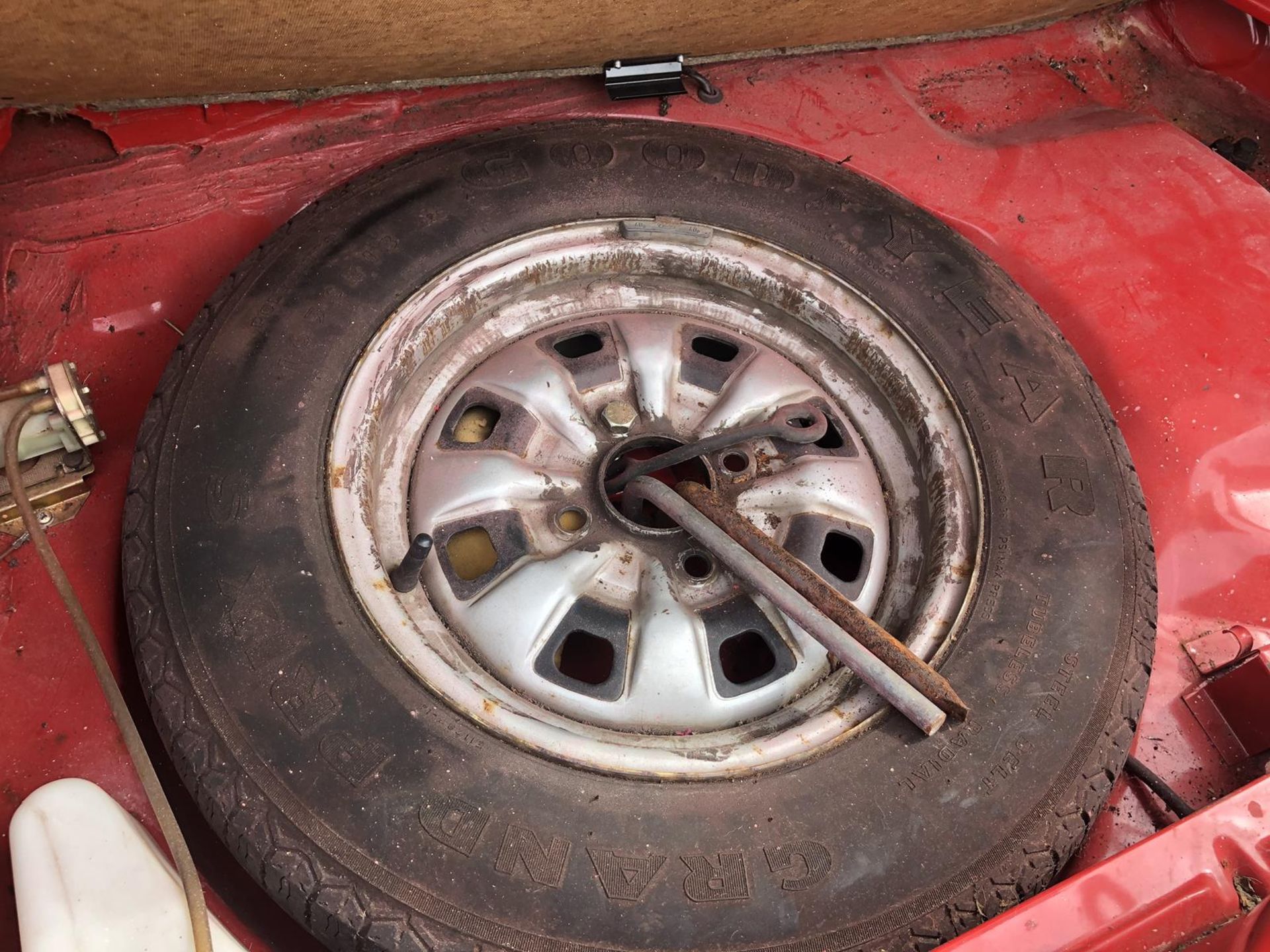 A 1979 Ford Capri 1.6 GL Registration number AEU 475V MOT expired in June 2009 Red with a red - Image 39 of 92