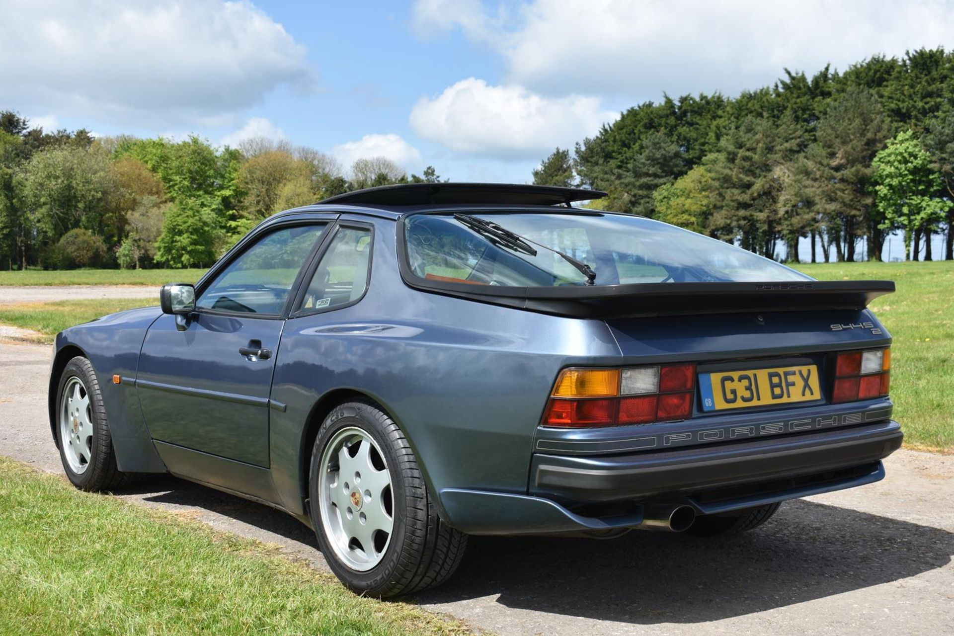 A 1989 Porsche 944 S2 Coupé Registration number G31 BFX Chassis number WP022294ZKN403555 Engine - Image 9 of 20