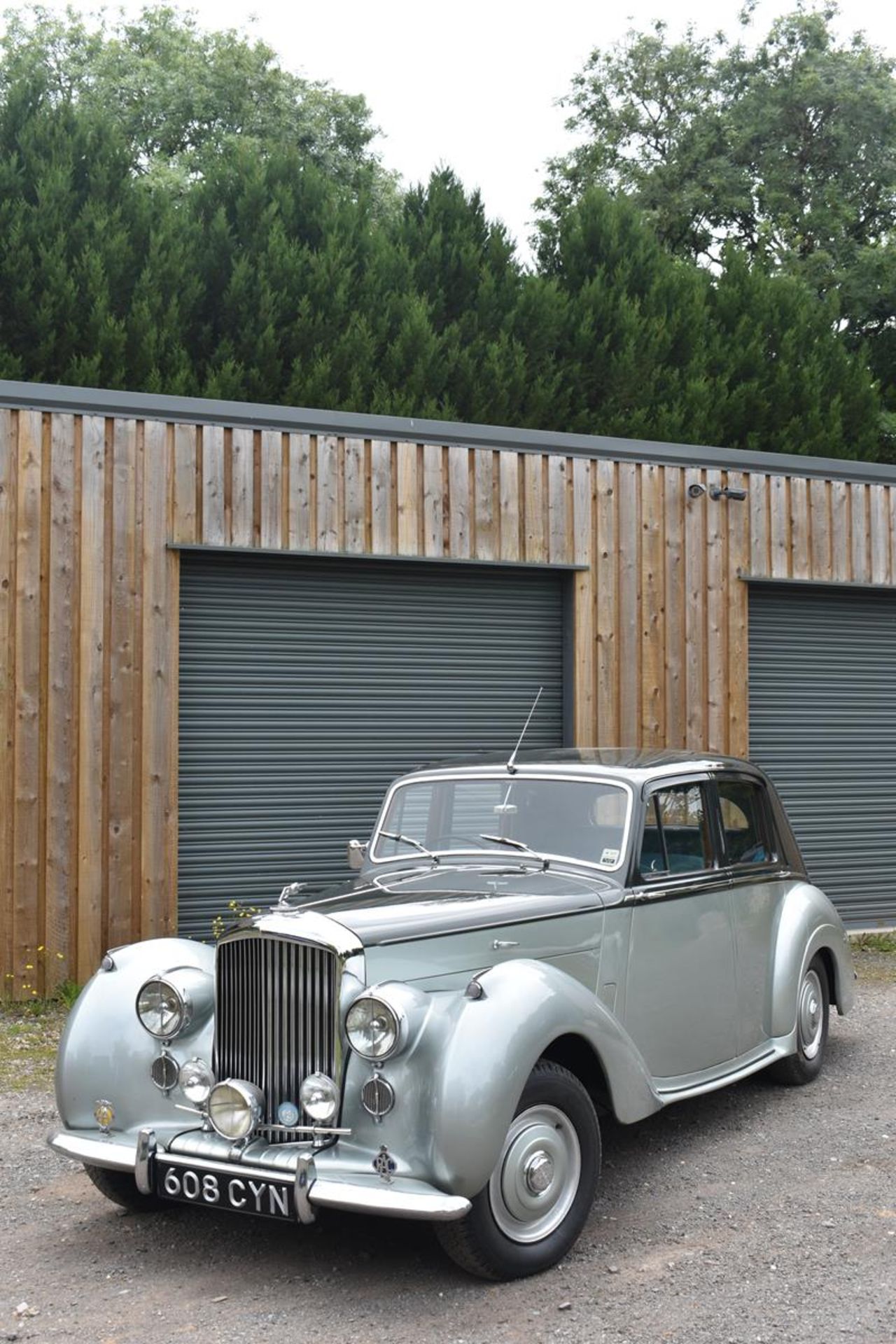 A 1955 Bentley R-Type Standard Saloon Registration number 608 CYN Chassis number B25027 Engine - Image 9 of 48