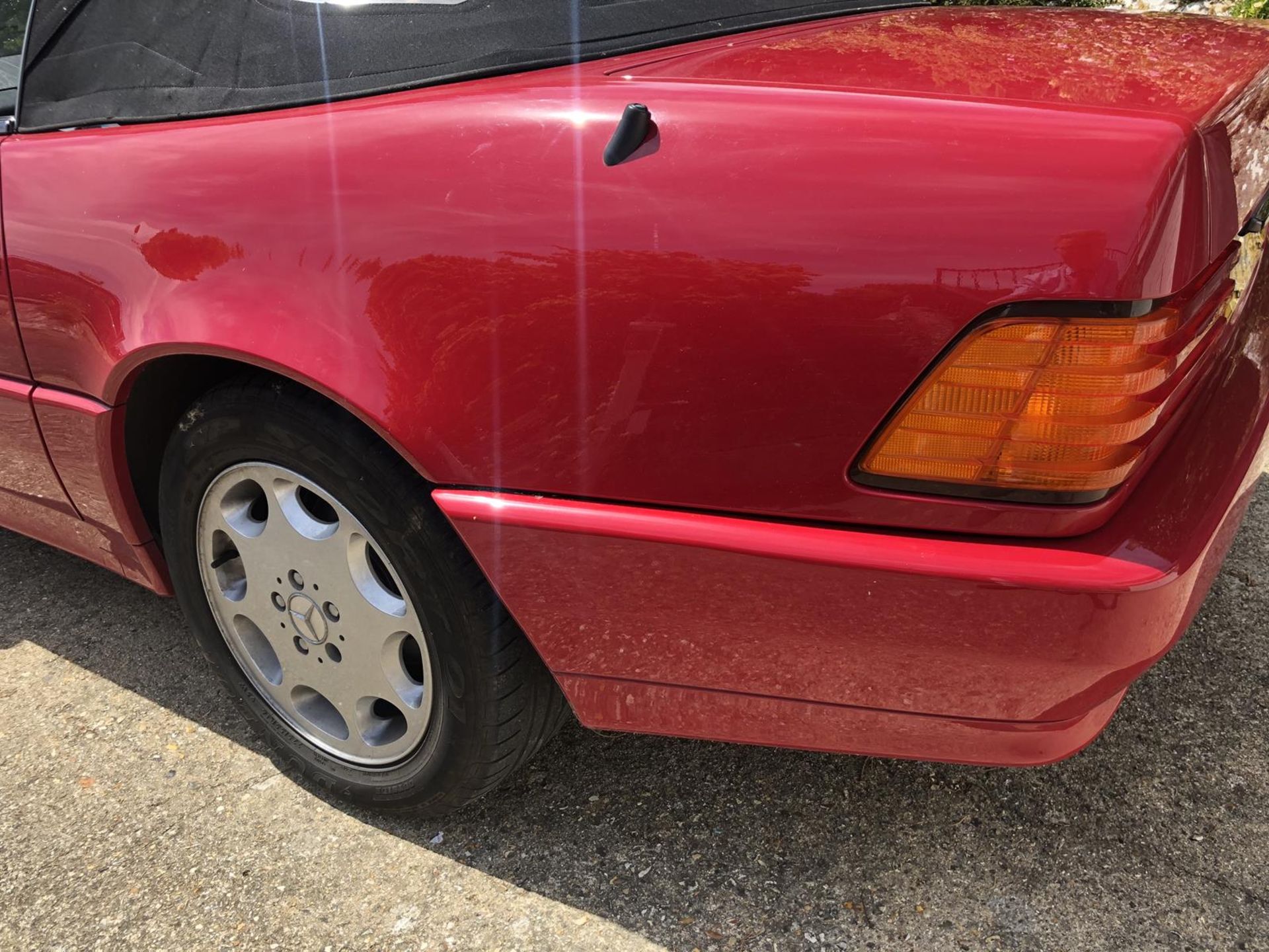 A 1995 Mercedes-Benz 280SL Registration number M642 TMG V5C MOT expires February 2021 Red with a - Image 12 of 106