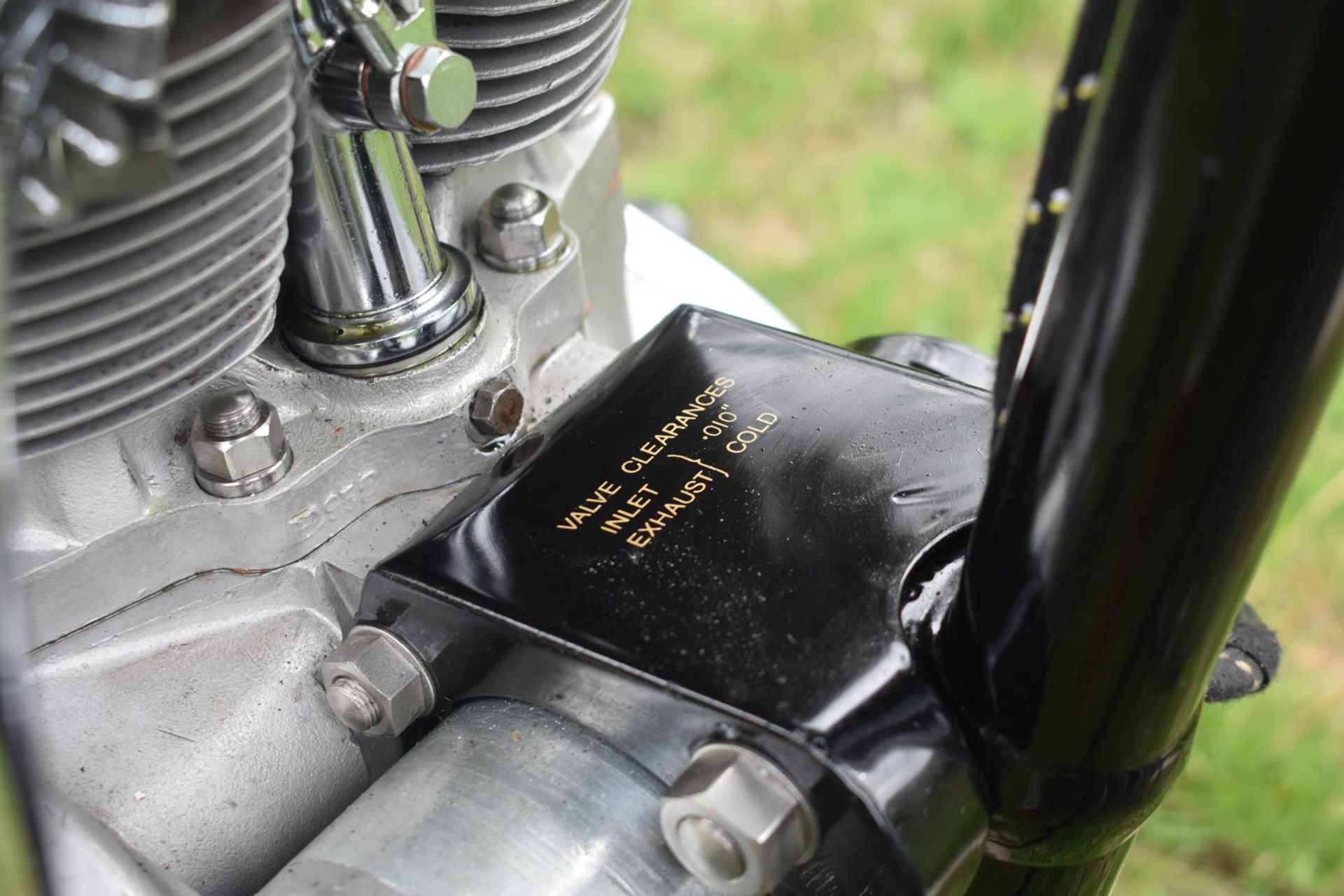 A 1938 AJS Model 38/22 Registration number 742 YUD Engine number 38/22 5123A V5C, black - Image 7 of 10