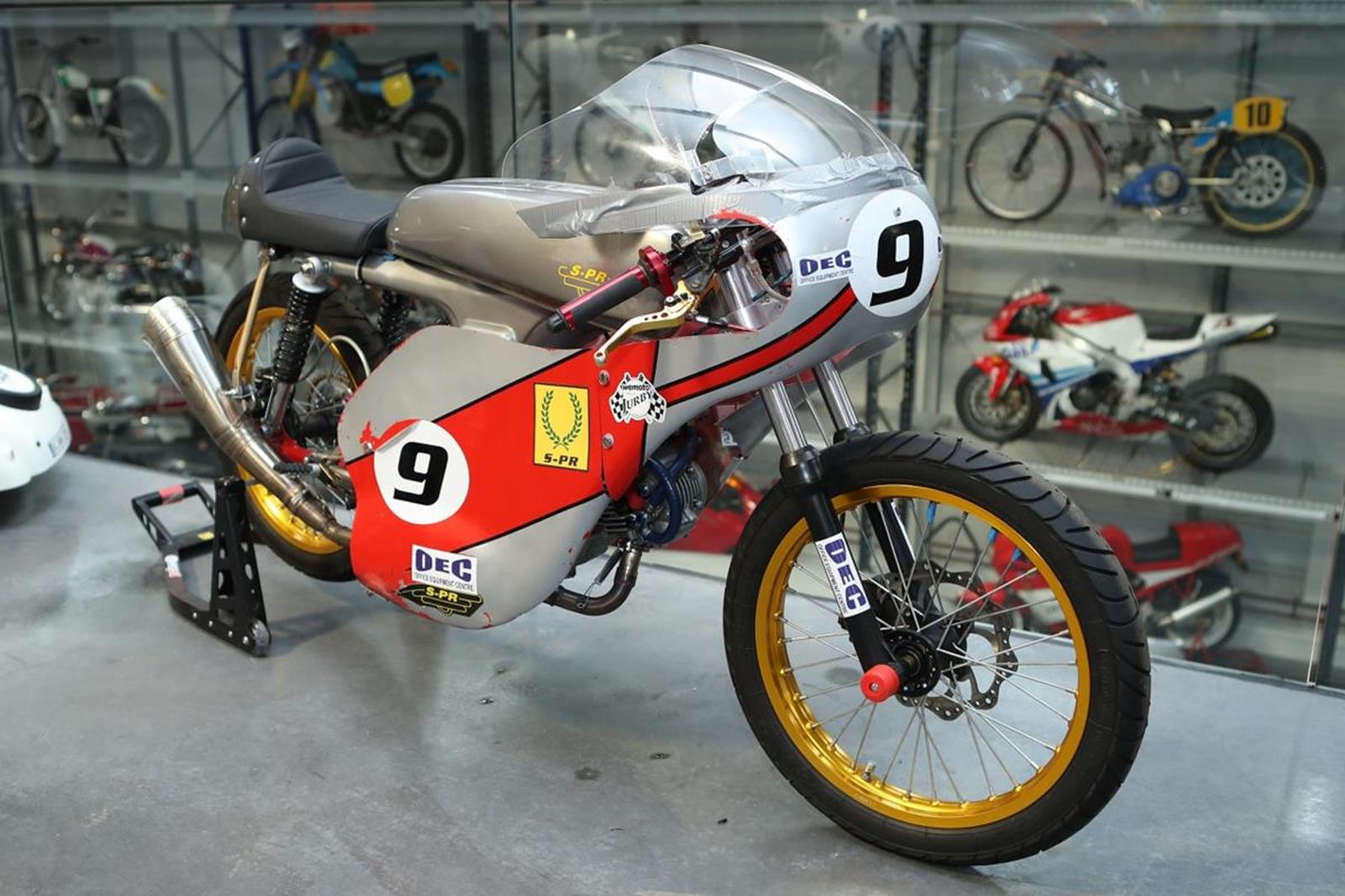 A 1976 Honda SS70 Professionally built by specialist Martin Stratford Parson Using the now 88cc