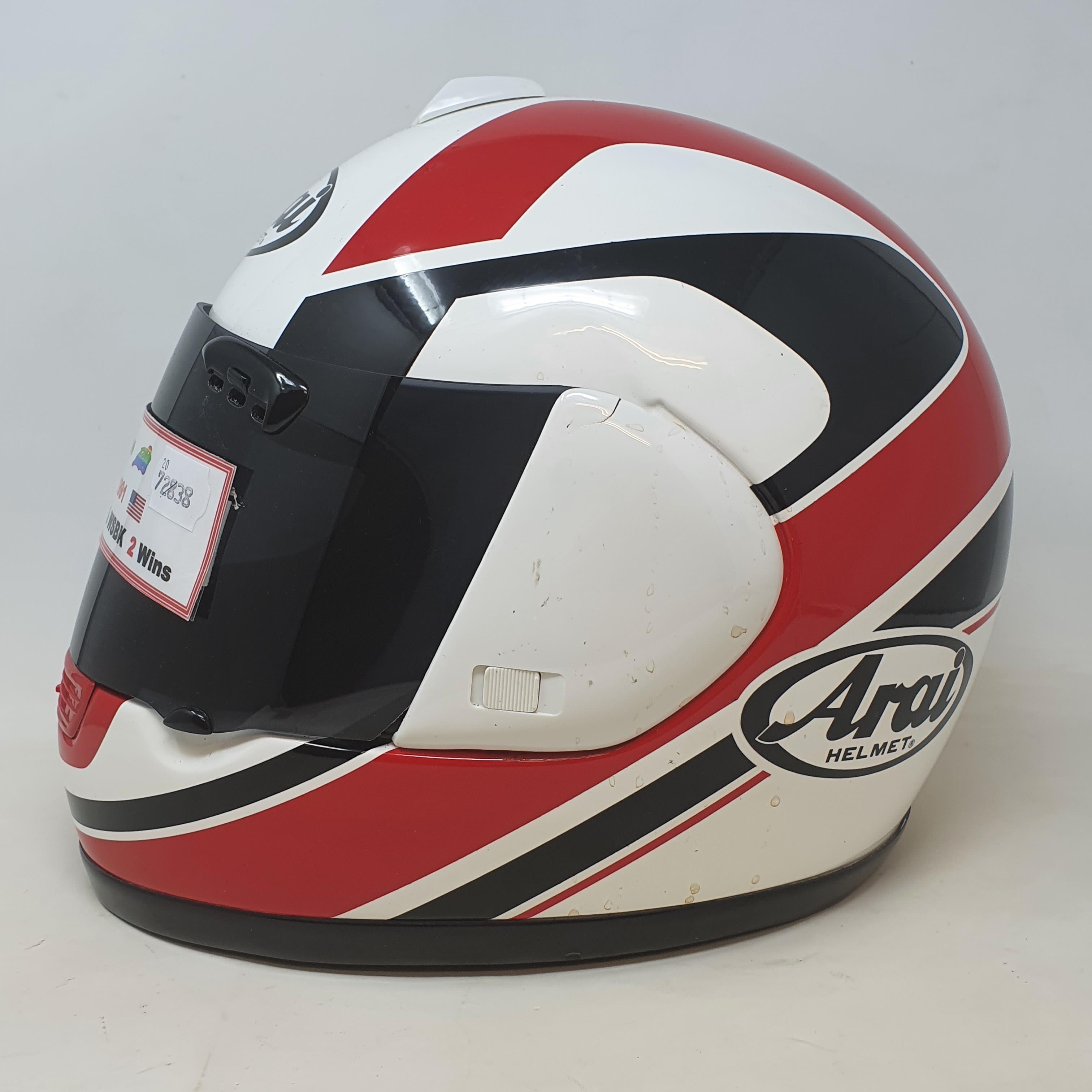 An Arai crash helmet, as worn by Doug Chandler, who competed in 68 moto GP starts and 12 WSBA races - Image 2 of 3