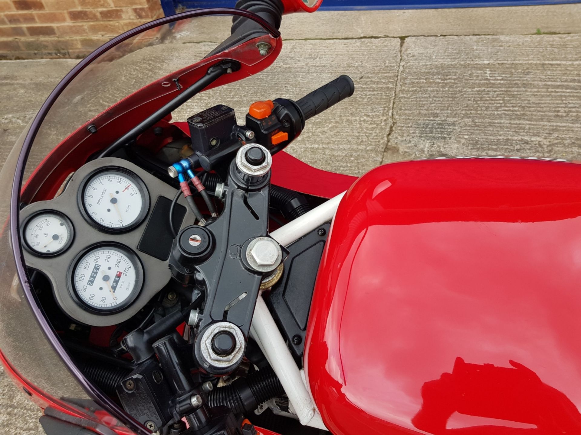 A 1991 (May) Ducati 851 Registration number H794 AAB 25,250 kilometres MOT to 25 June 2021 Key - Image 11 of 21