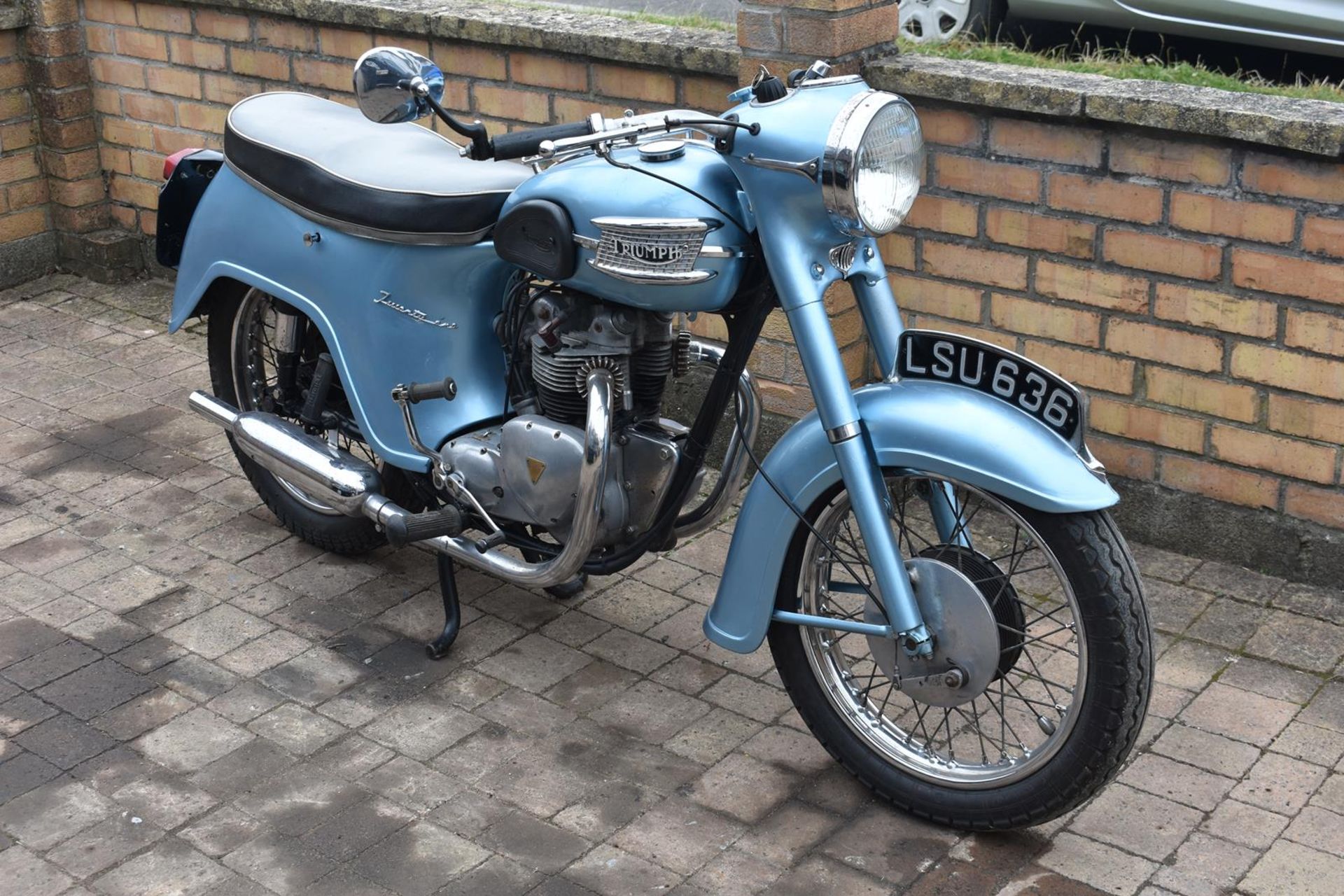 A 1959 Triumph Twenty One 3TA Registration number LSU 636 Frame number 3TAH1453 Engine number - Image 3 of 3