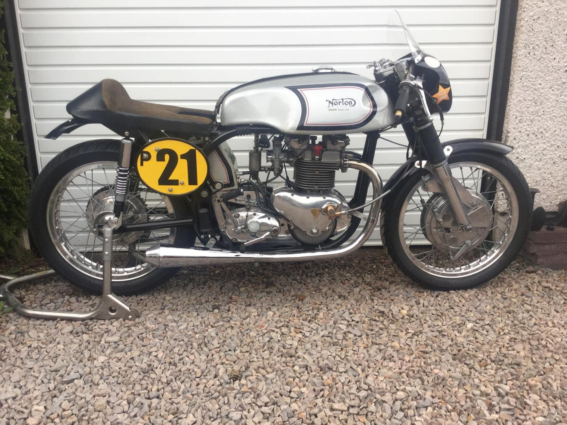 A Manx Grand Prix 500cc 1961 Norton Manx frame Short Roadholder forks Triumph 6T bottom end with - Image 2 of 4