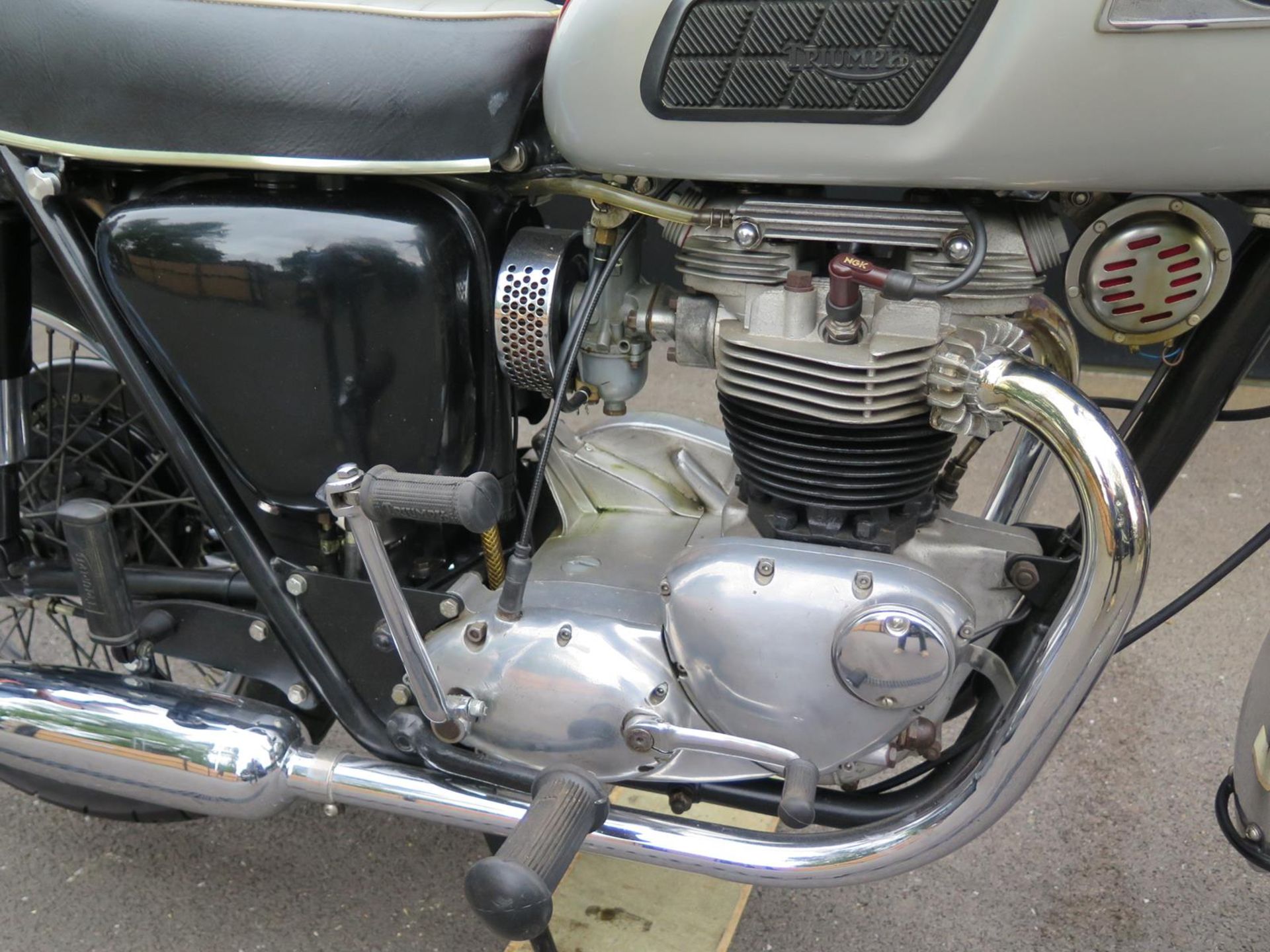 A 1966 Triumph TR6 Registration number HKO 61D Frame number 6TDU42130 Engine number 6TDU42130