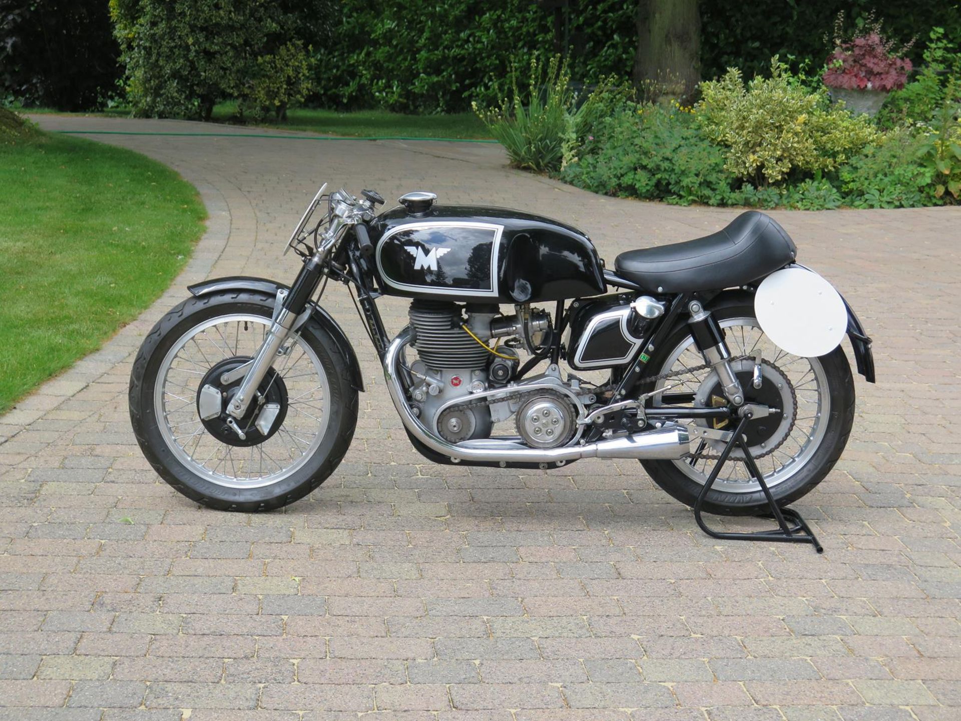 A 1953 Matchless G45 Frame number 138 Engine number G45 147 Totally restored to original - Image 8 of 14