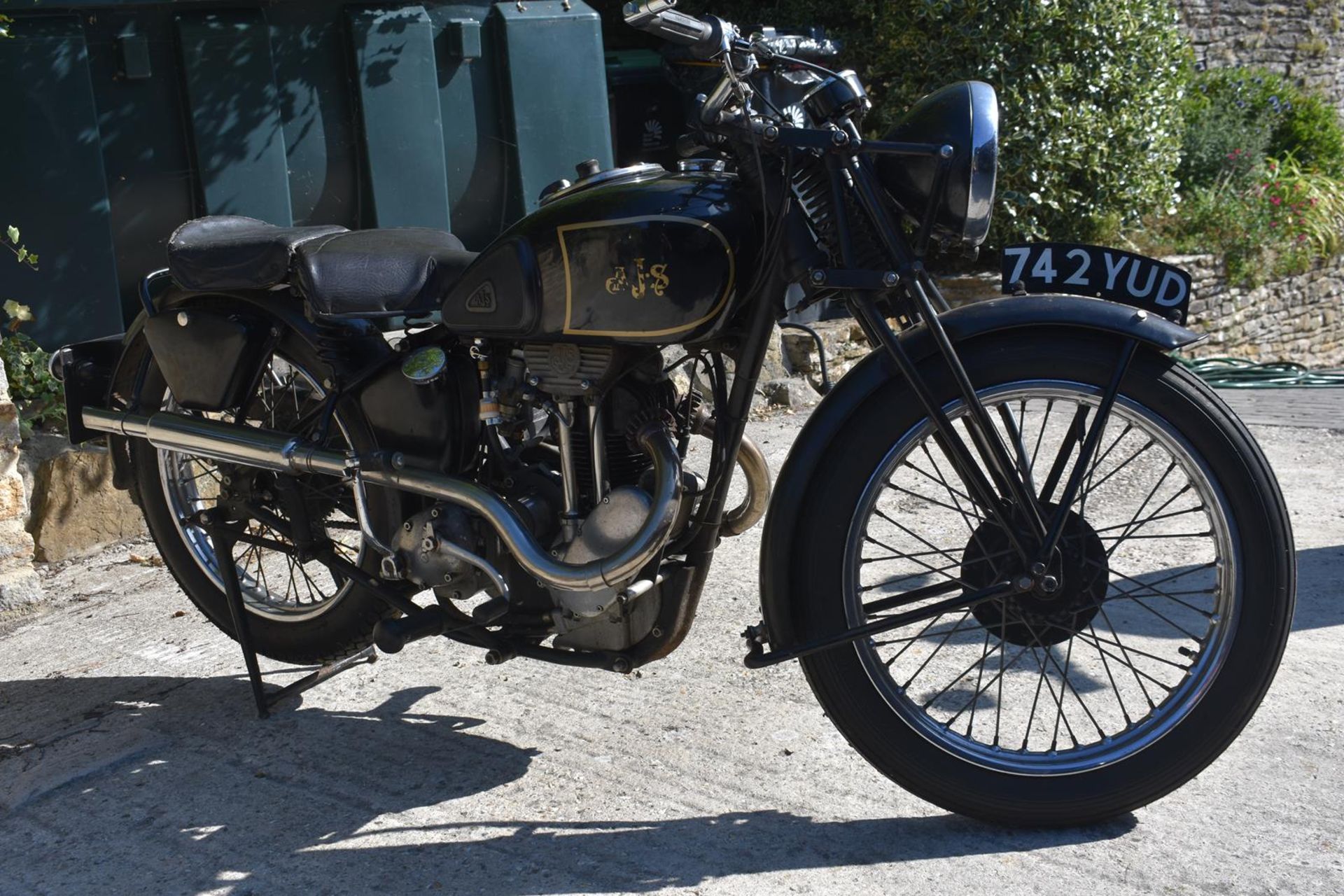 A 1938 AJS Model 38/22 Registration number 742 YUD Engine number 38/22 5123A V5C, black