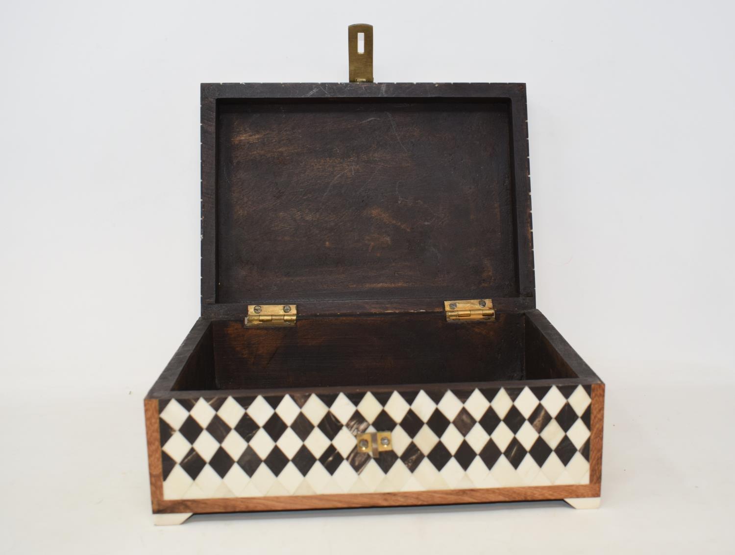 An early 20th century Indian ivory and horn inlaid box, 26 cm wide - Image 2 of 2