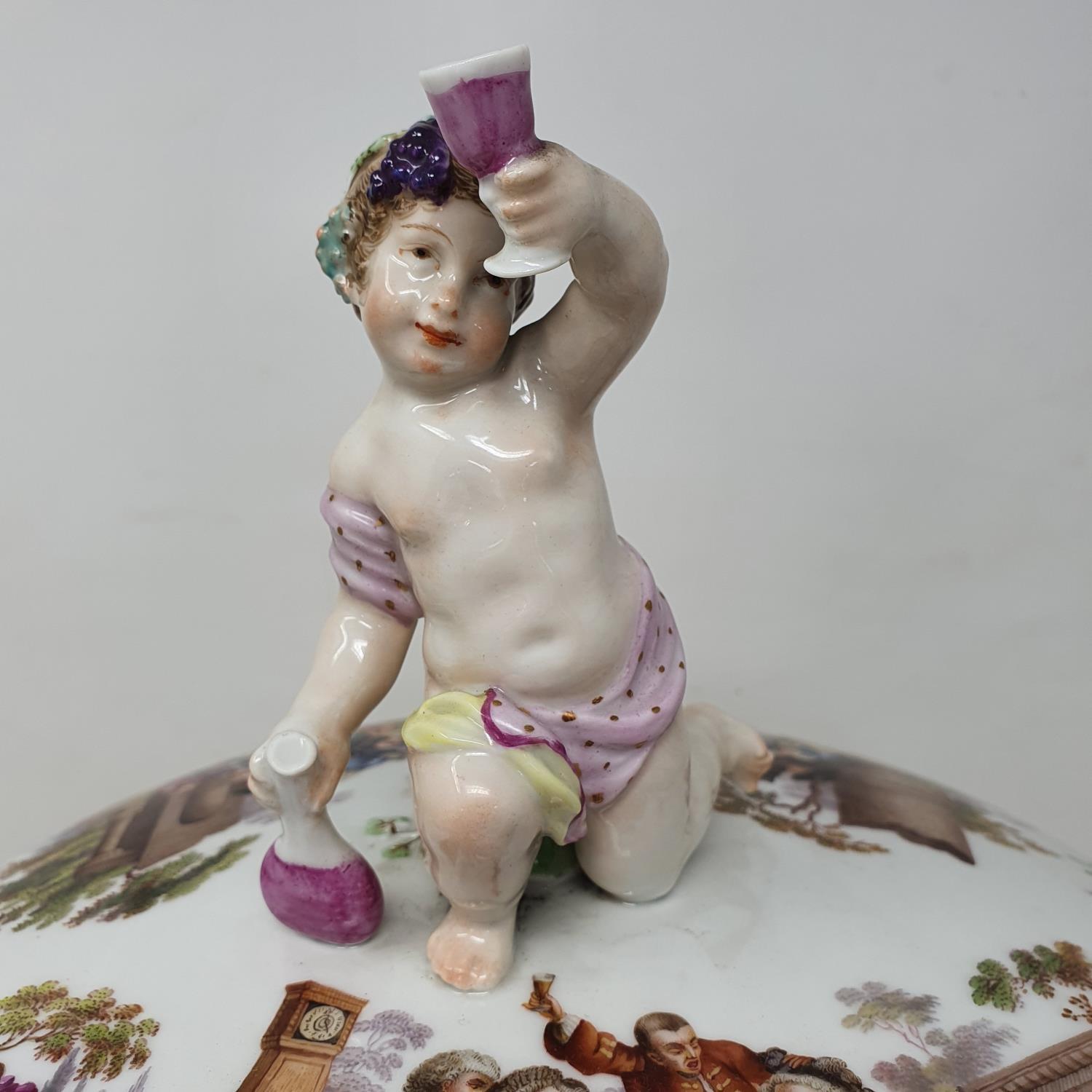 A Berlin porcelain punch bowl and cover, with a putto finial, decorated extensive scenes of - Image 9 of 15