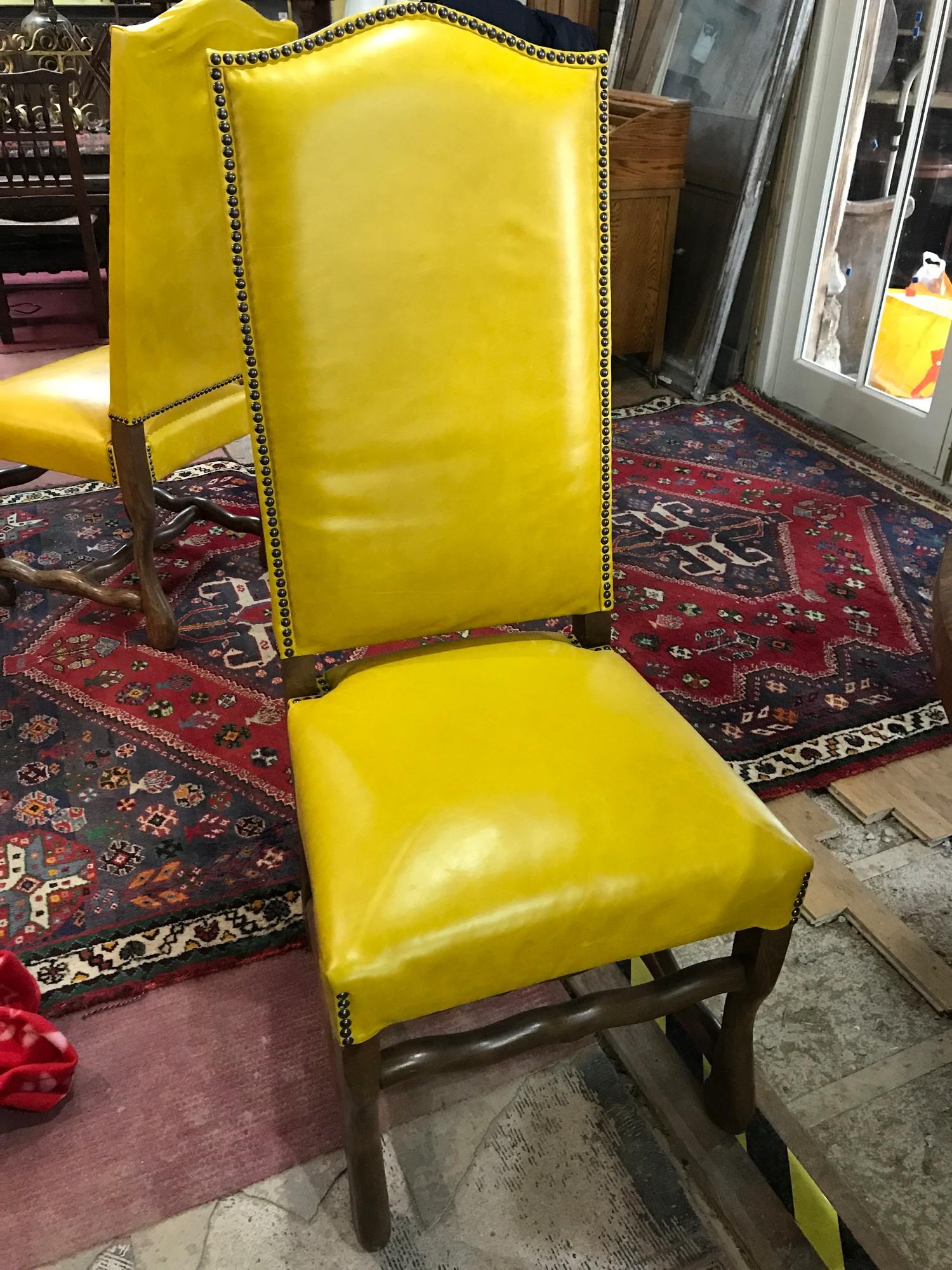 A set of eight dining chairs, upholstered in yellow leather, on shaped legs - Image 7 of 7