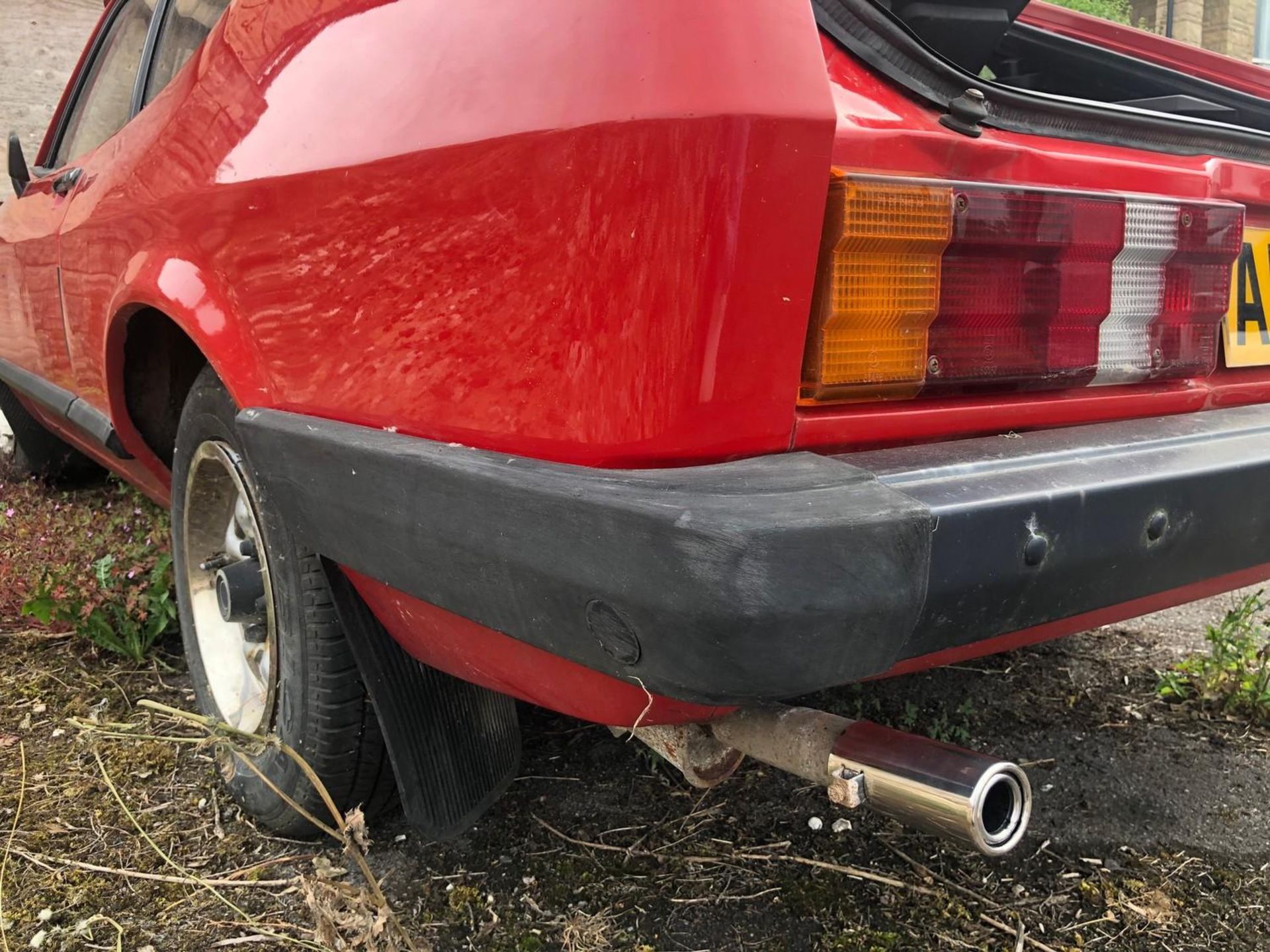 A 1979 Ford Capri 1.6 GL Registration number AEU 475V MOT expired in June 2019 Red with a red - Image 33 of 92