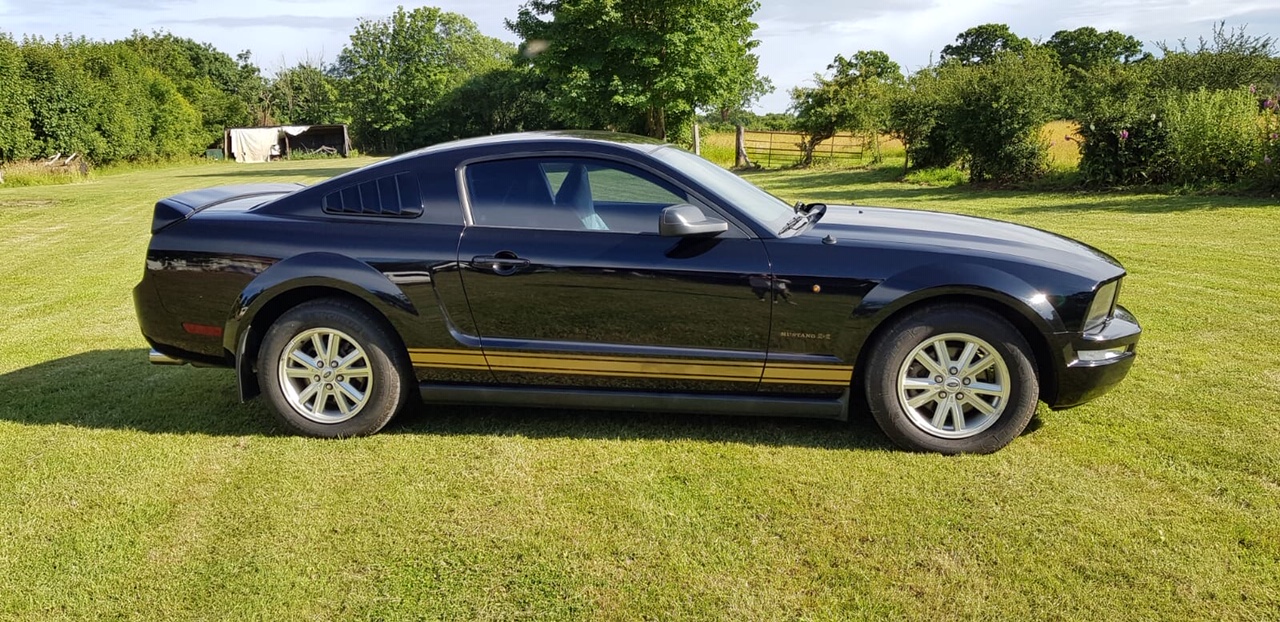 A 2007 Ford Mustang