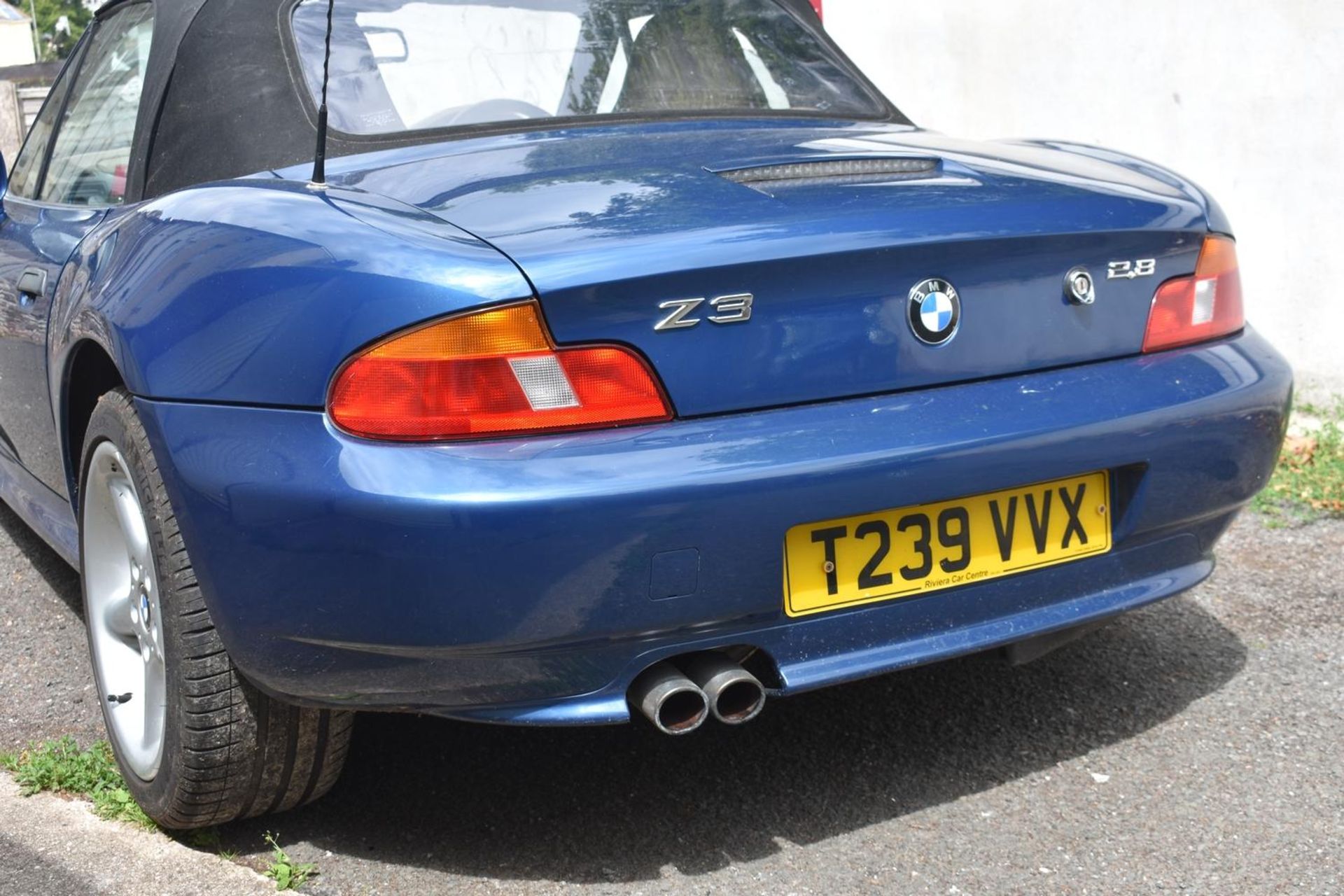 A 1999 BMW Z3 Roadster 2.8 Registration number T239 VVX Chassis number WBADM32000LE92600 Engine - Image 11 of 39